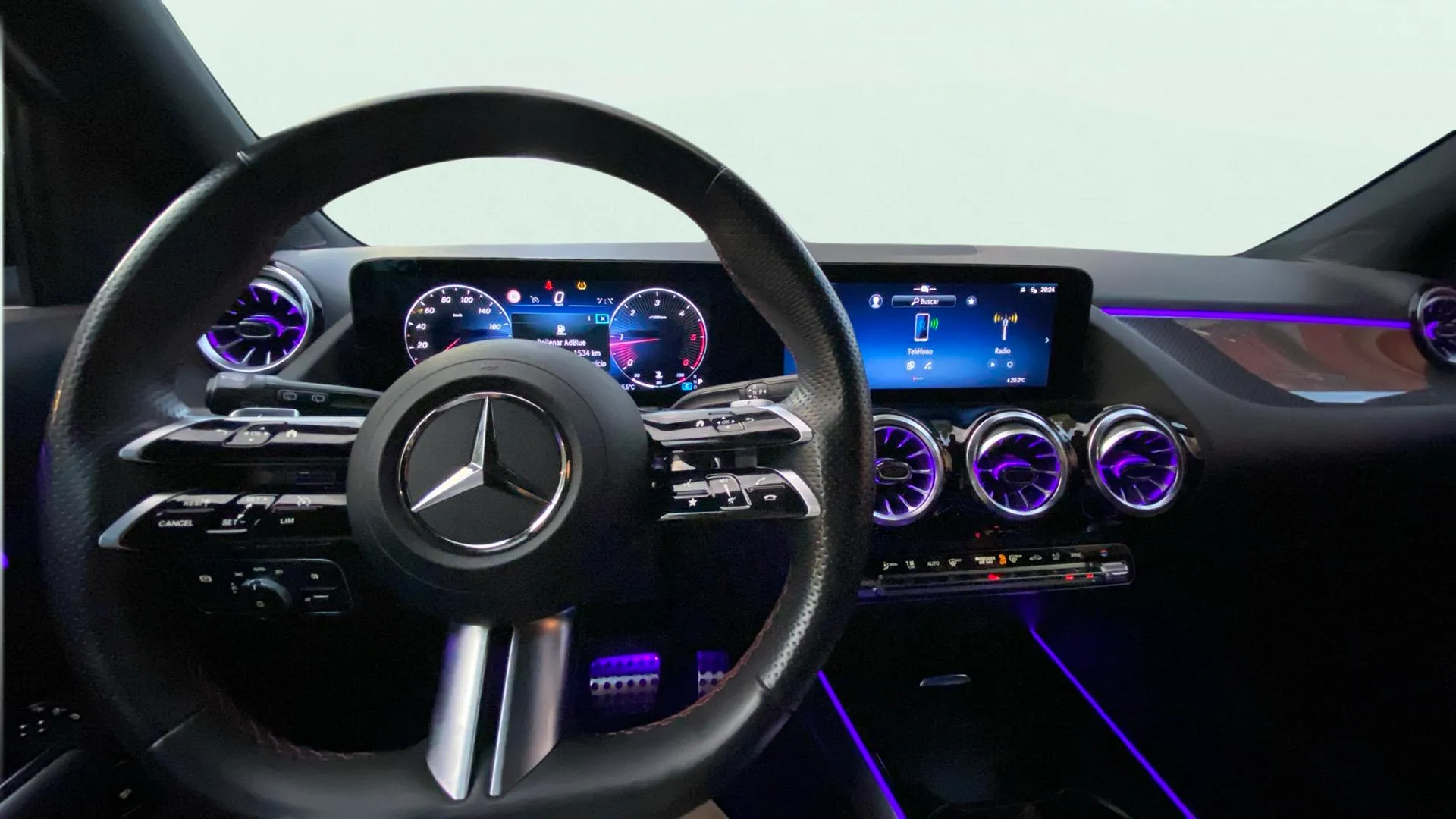 Mercedes-Benz GLA 200 D - foto 12