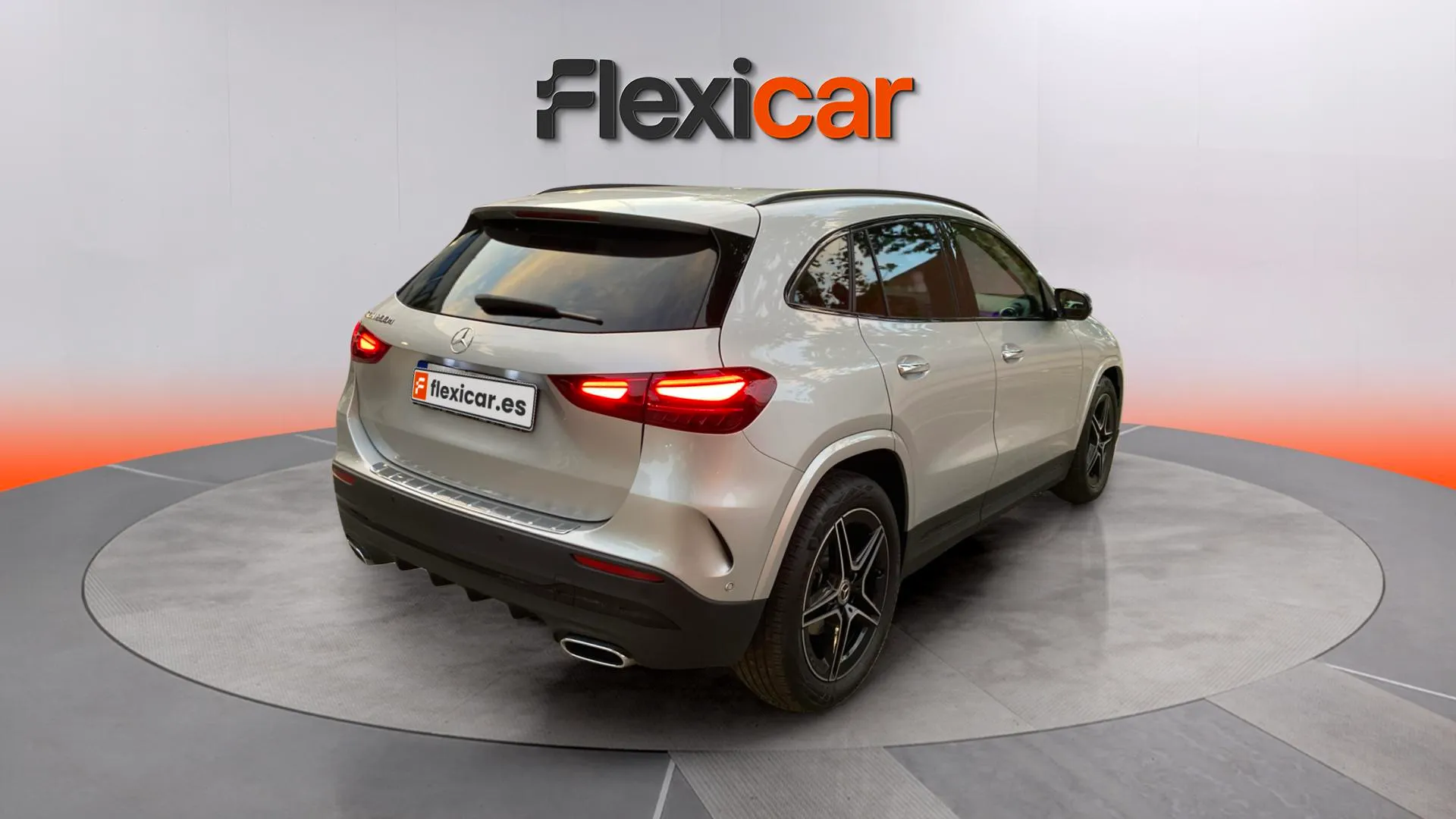 Mercedes-Benz GLA 200 D - foto 6