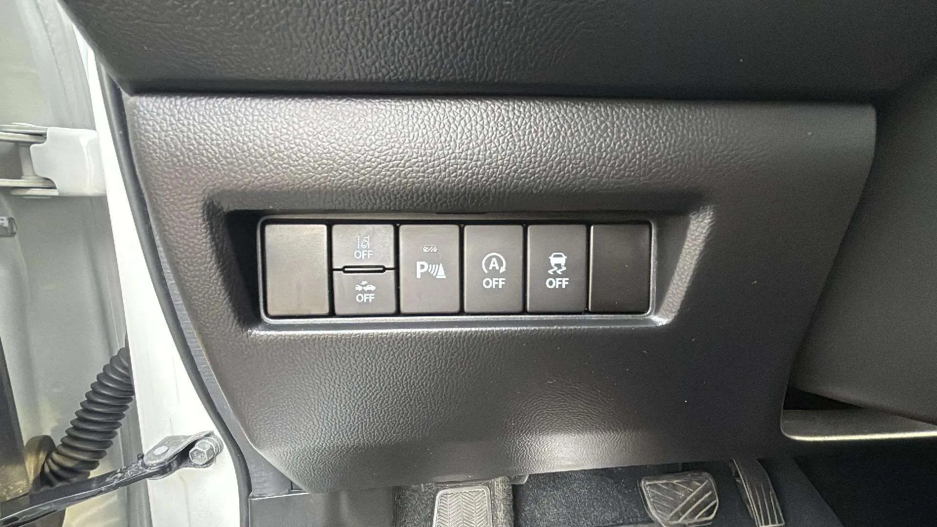Suzuki Swift 1.2 GLX Mild Hybrid CVT - foto 15