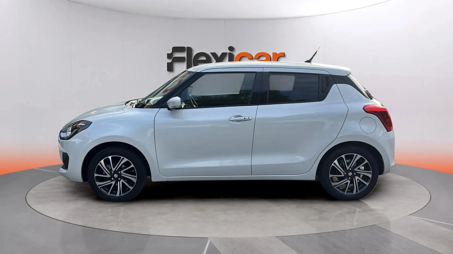 Suzuki Swift 1.2 GLX Mild Hybrid CVT - foto 4