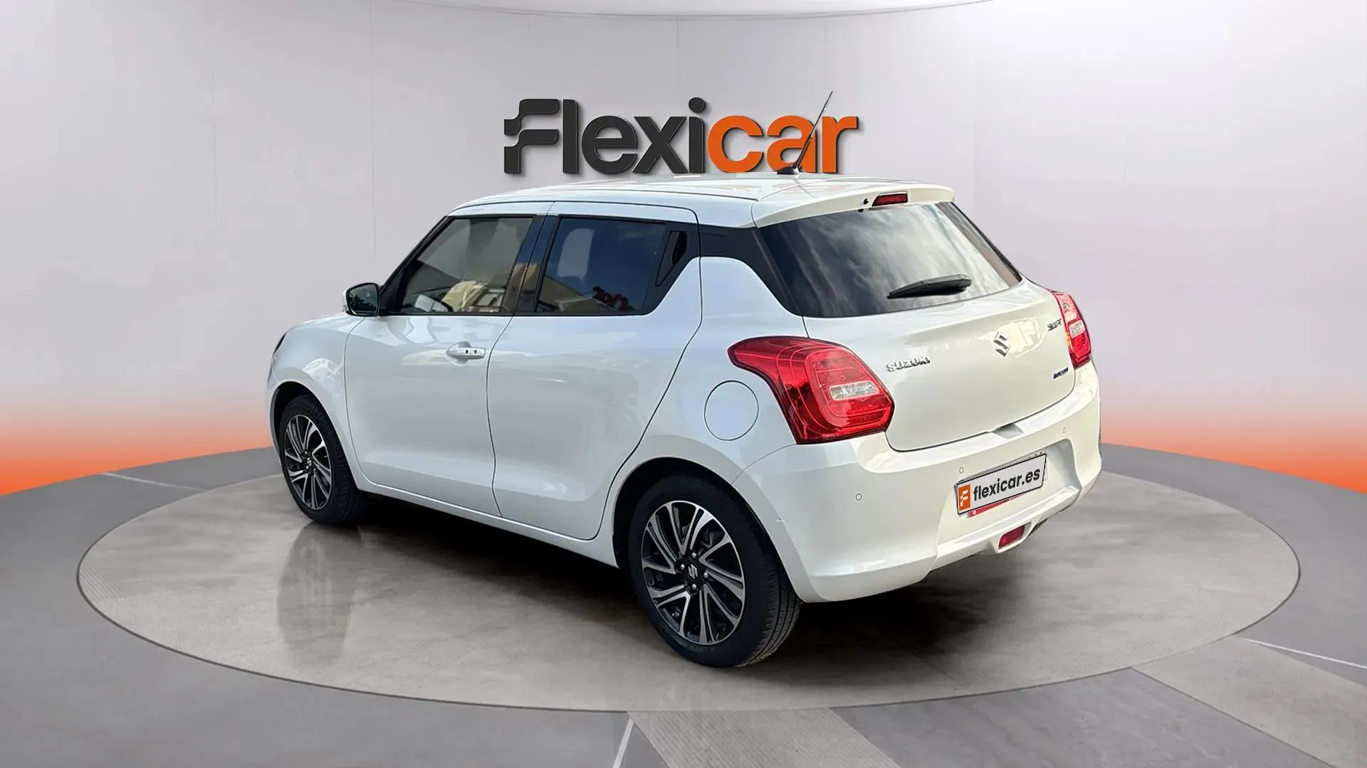 Suzuki Swift 1.2 GLX Mild Hybrid CVT - foto 5