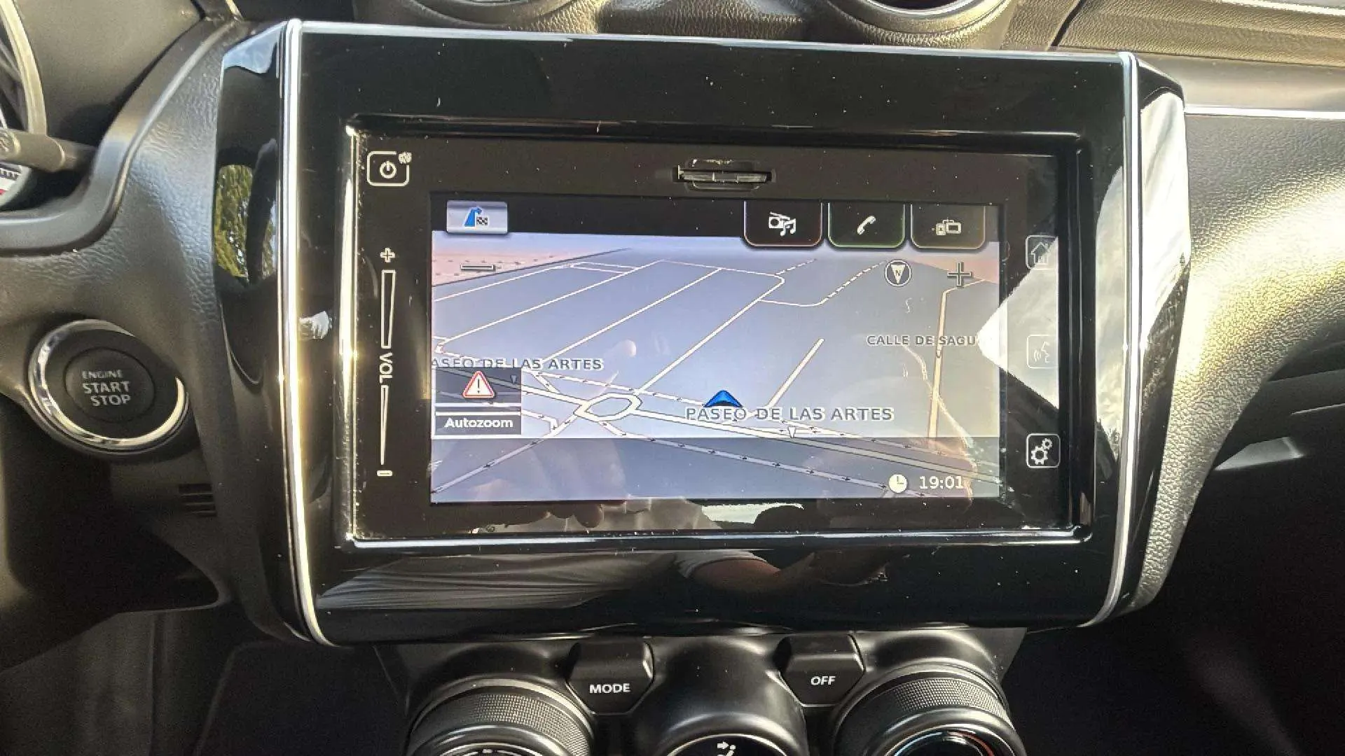 Suzuki Swift 1.2 GLX Mild Hybrid CVT - foto 16