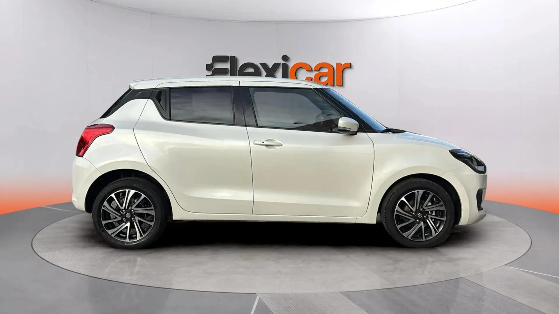 Suzuki Swift 1.2 GLX Mild Hybrid CVT - foto 8
