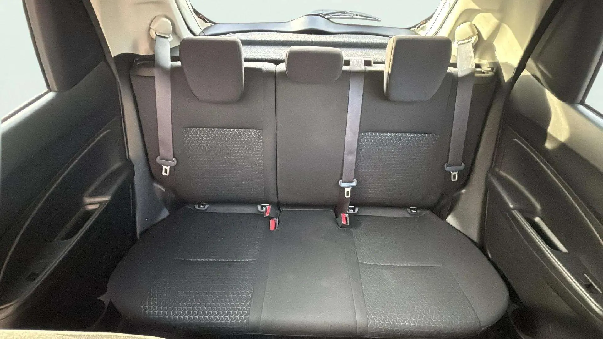 Suzuki Swift 1.2 GLX Mild Hybrid CVT - foto 23