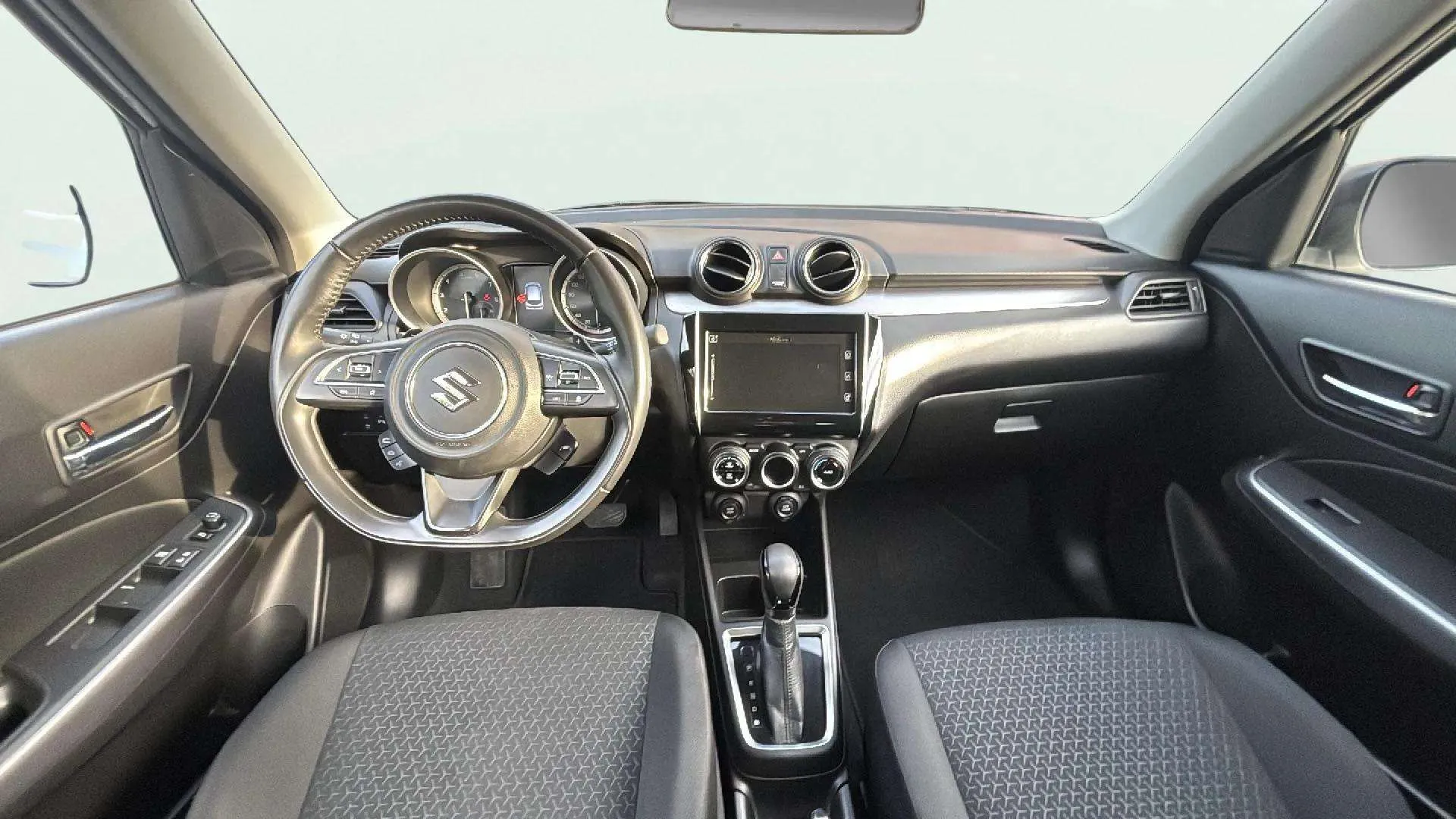 Suzuki Swift 1.2 GLX Mild Hybrid CVT - foto 9