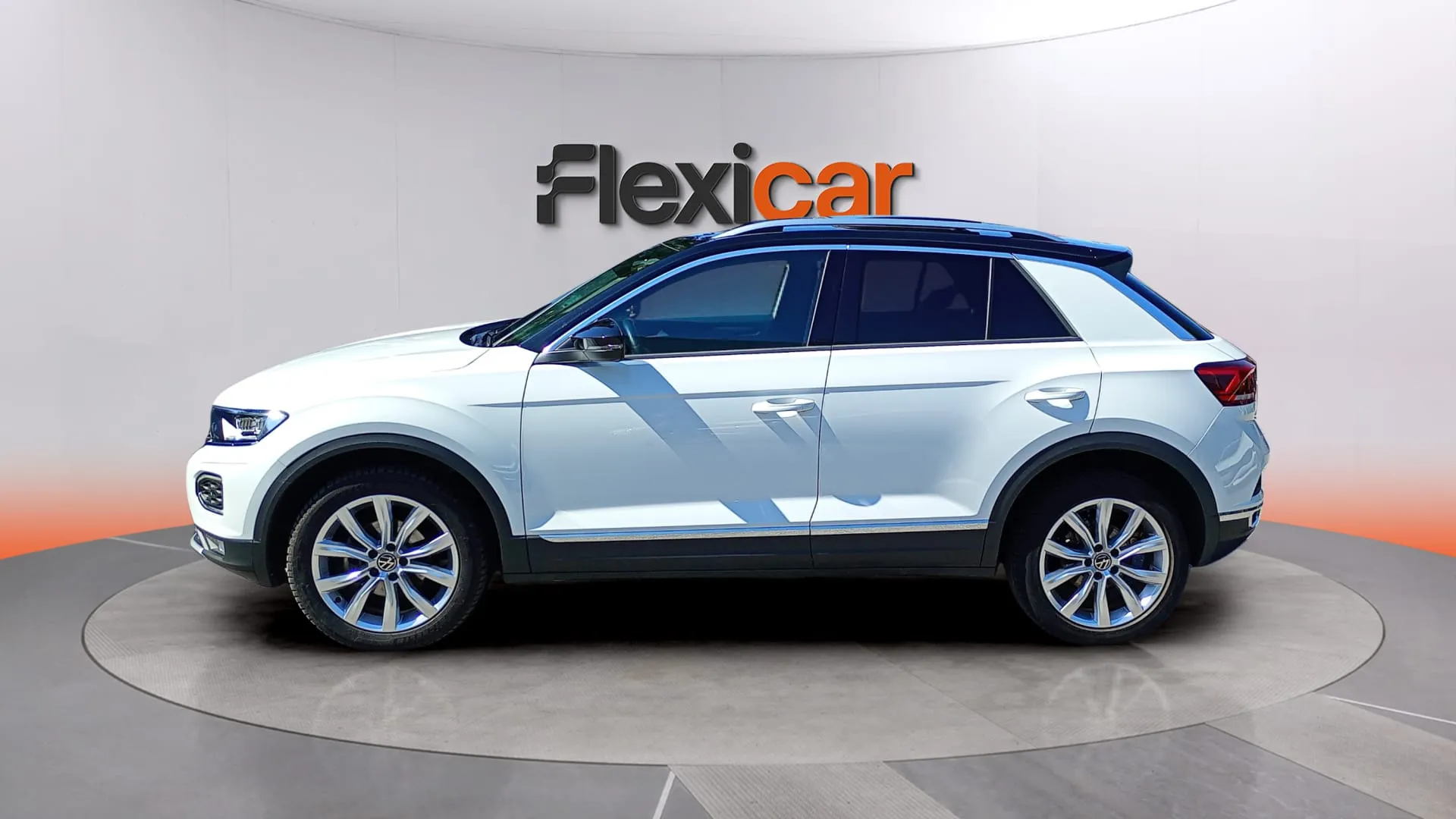 Volkswagen T-Roc Sport 1.5 TSI DSG - foto 6