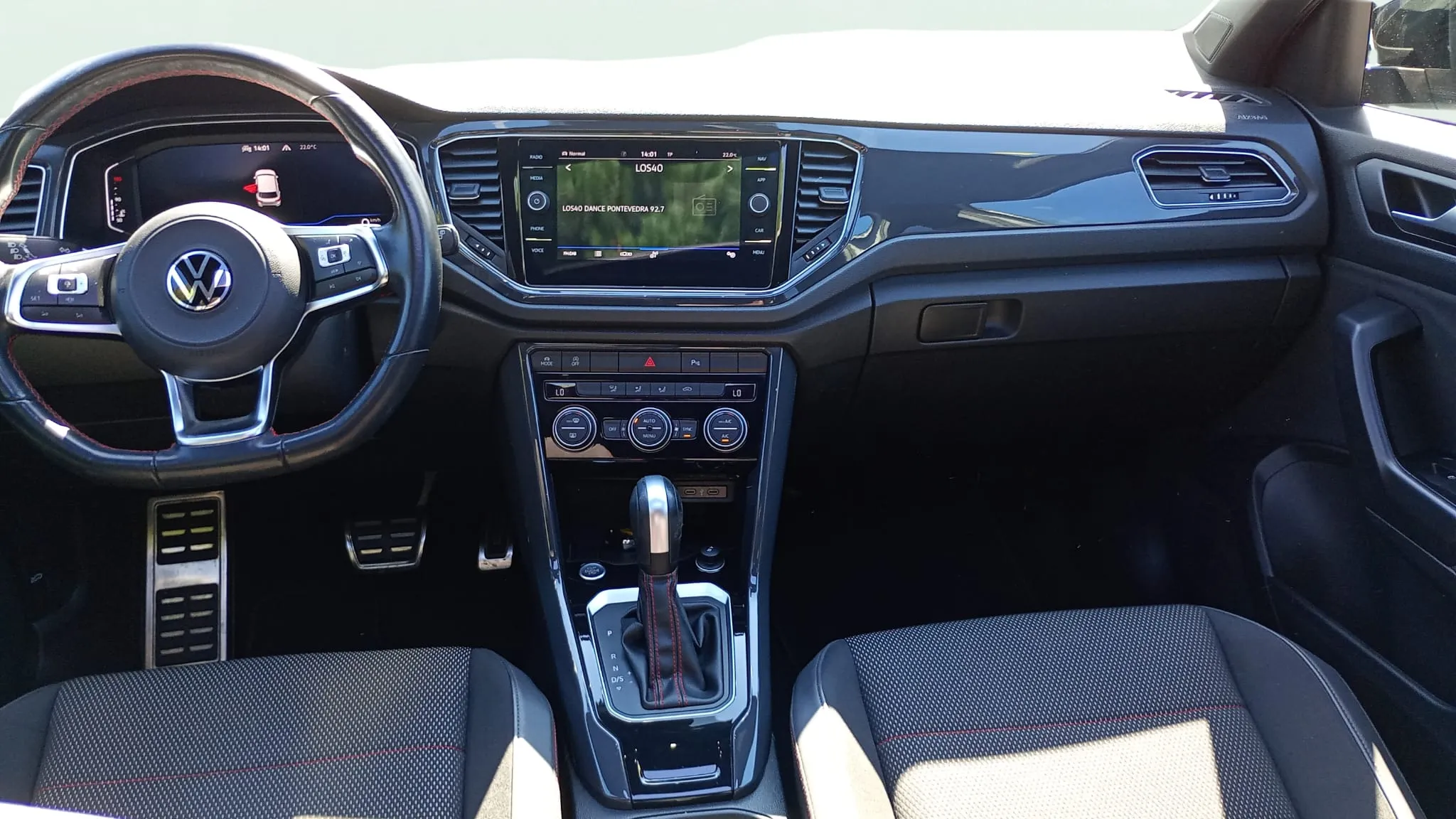 Volkswagen T-Roc Sport 1.5 TSI DSG - foto 10