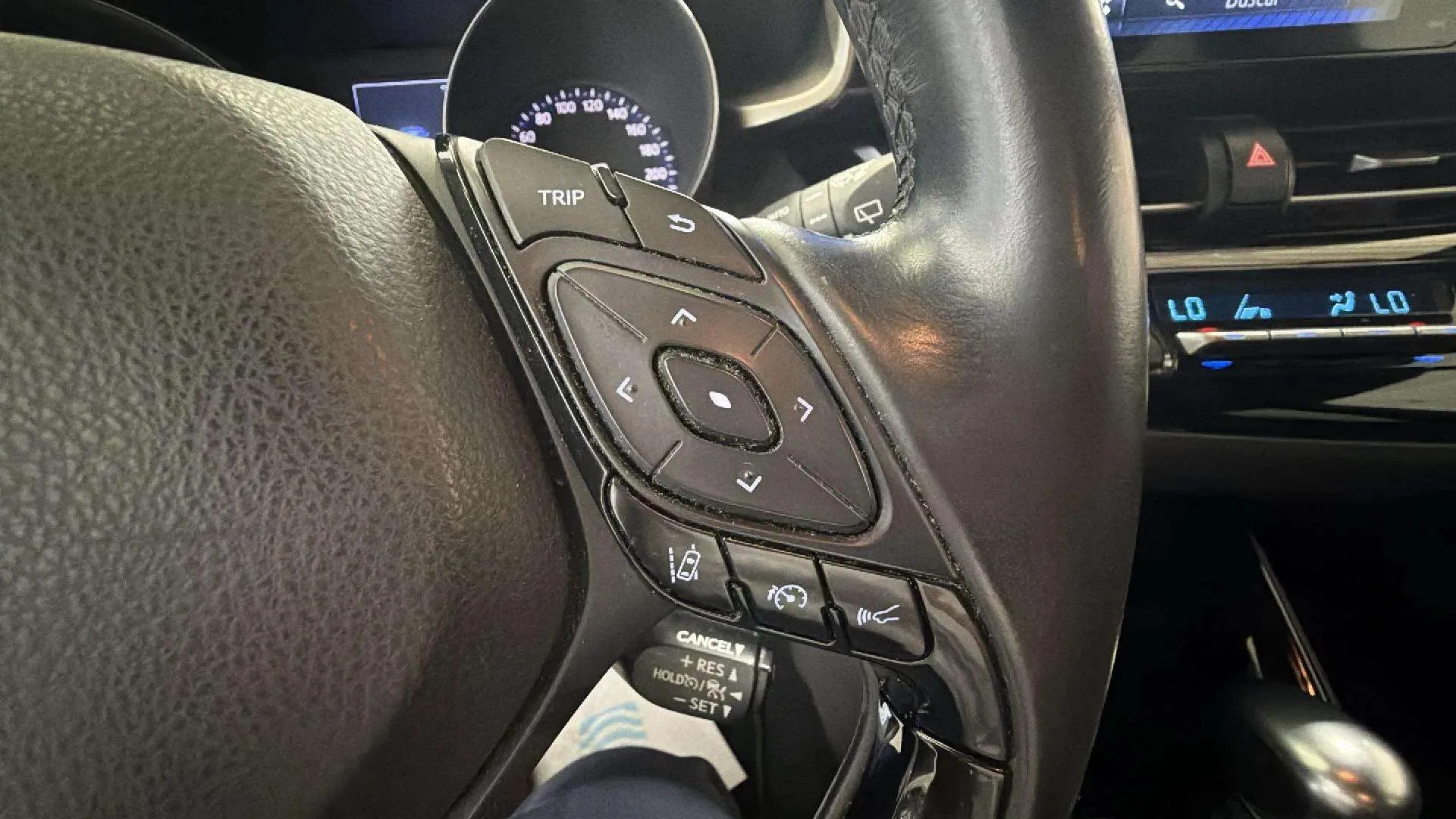 Toyota C-HR 1.8 125H Dynamic Plus - foto 24