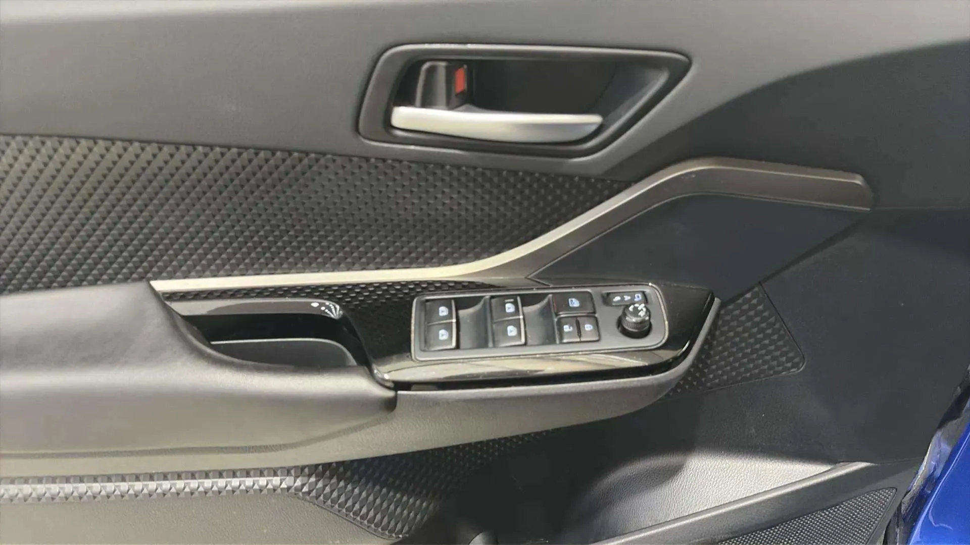 Toyota C-HR 1.8 125H Dynamic Plus - foto 19