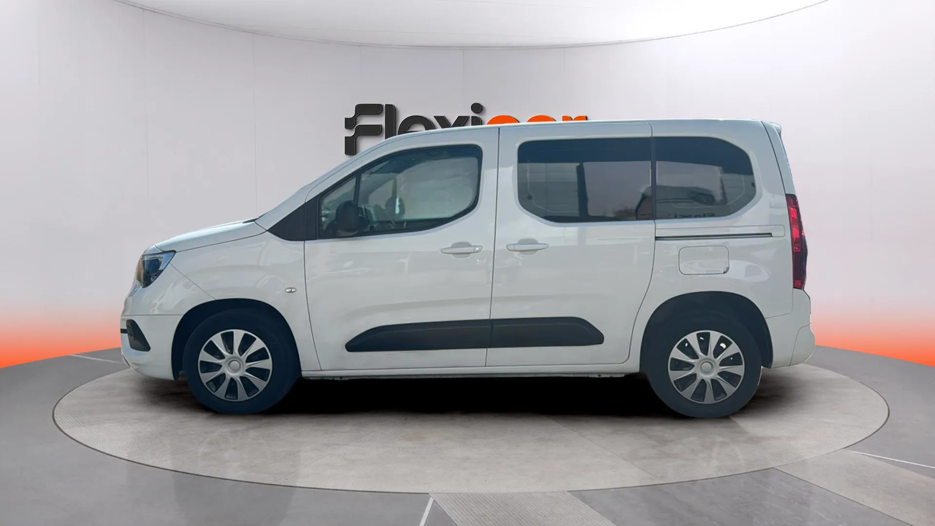 Opel Combo 1.5 TD Life L - foto 4