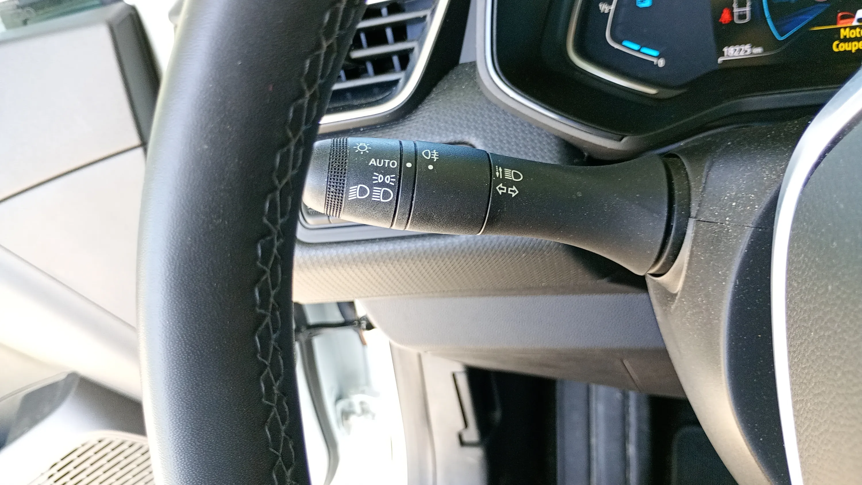 Renault Clio Equilibre E-Tech Híbrido - foto 15