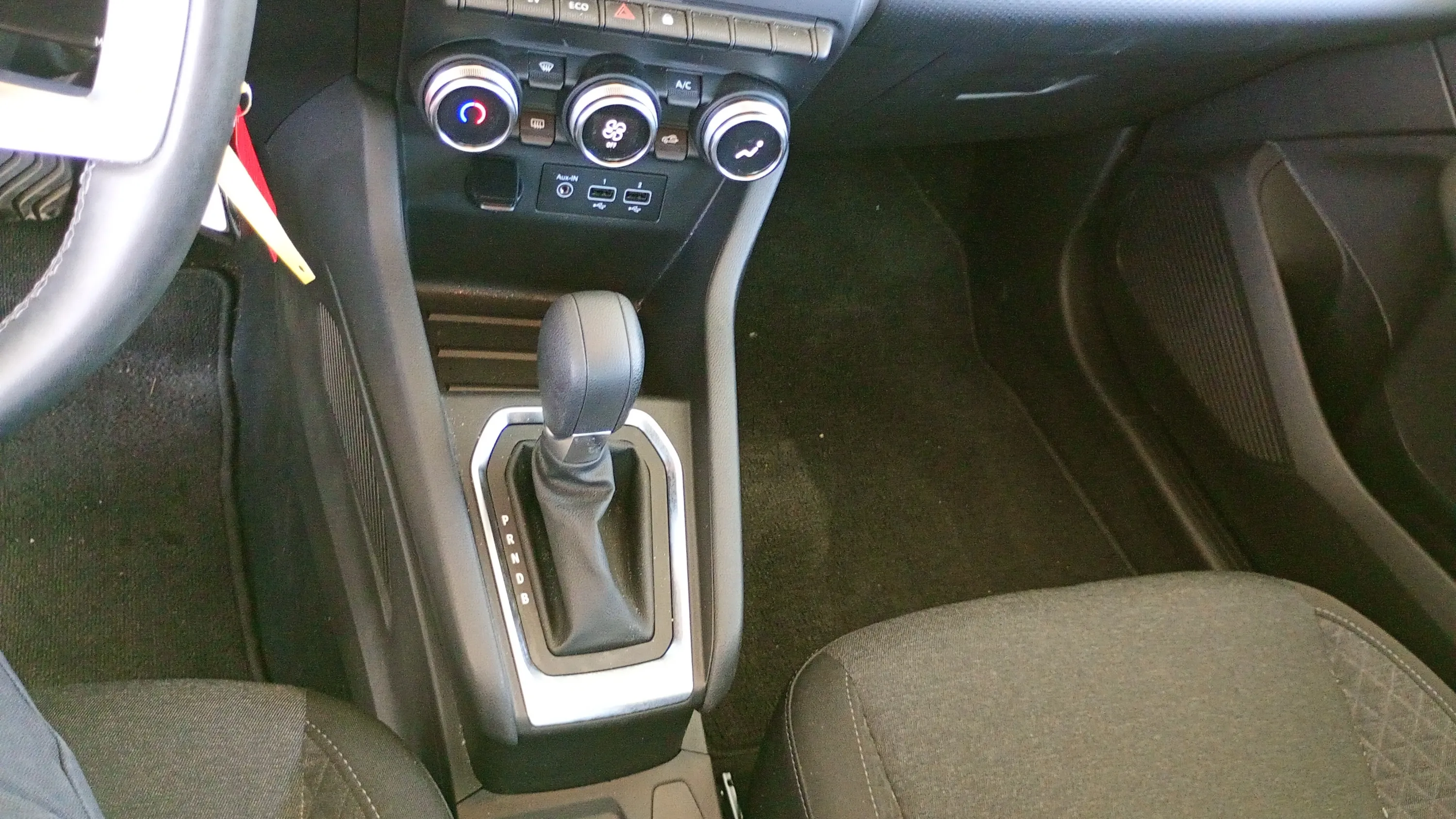 Renault Clio Equilibre E-Tech Híbrido - foto 20