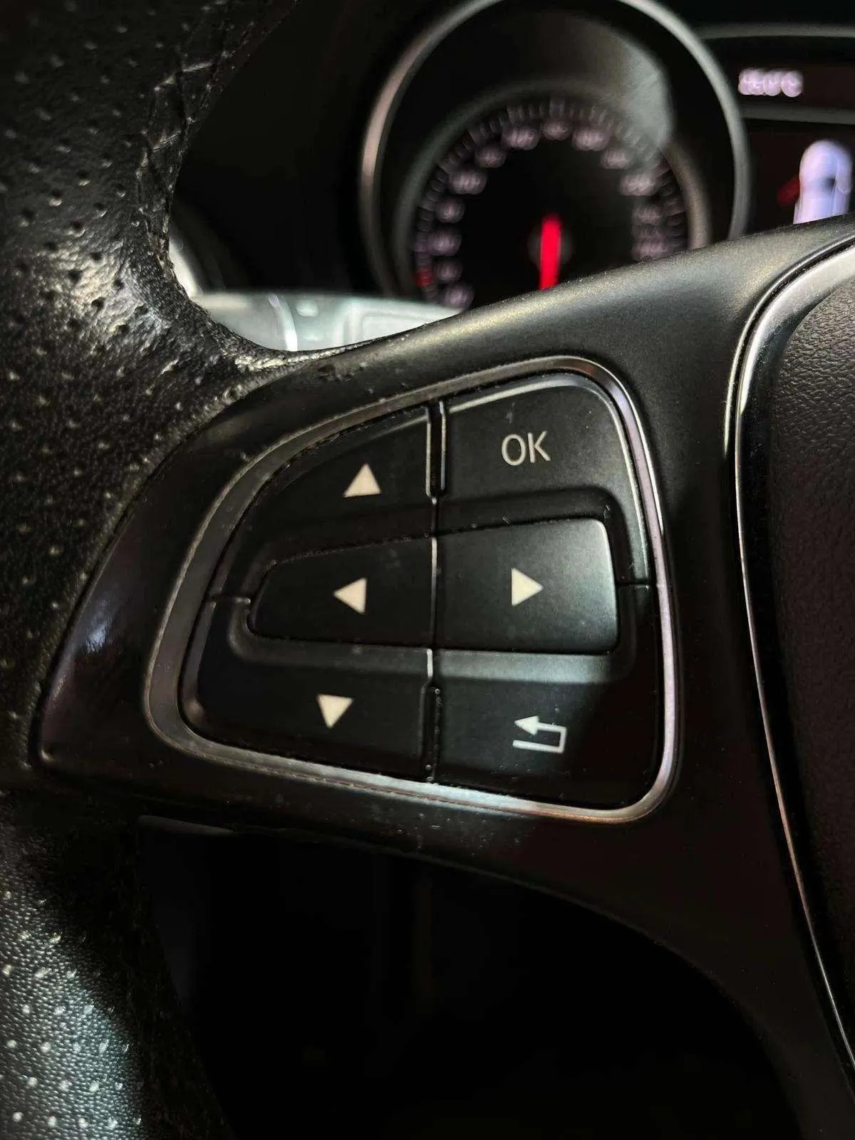 Mercedes-Benz CLA 200 d - foto 13