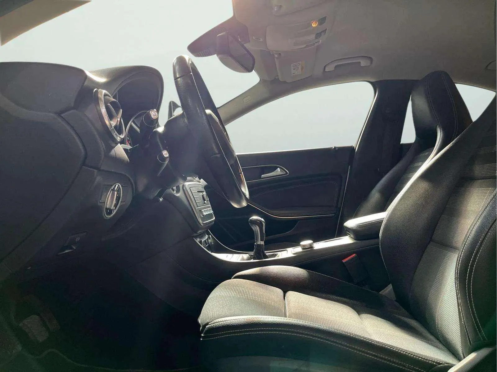 Mercedes-Benz CLA 200 d - foto 20