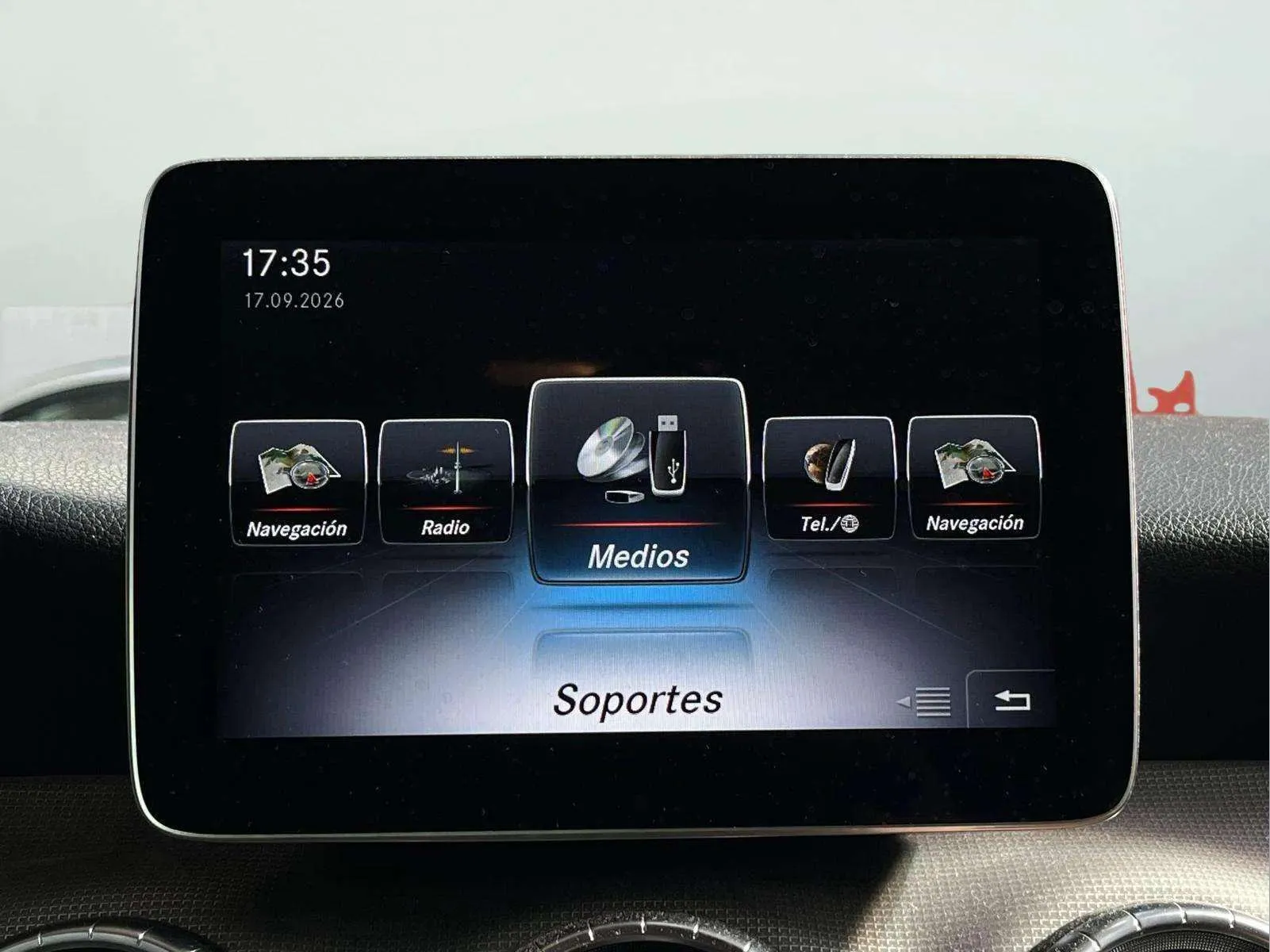 Mercedes-Benz CLA 200 d - foto 19