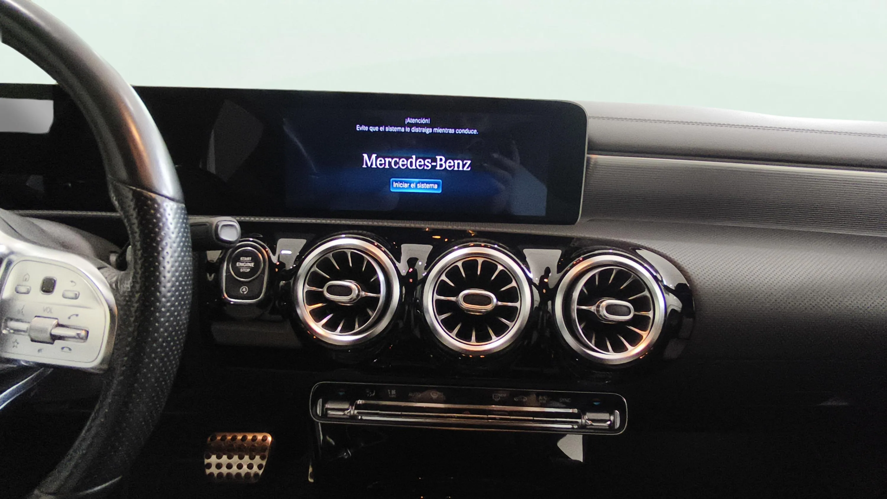 Mercedes-Benz CLA 200 - foto 11