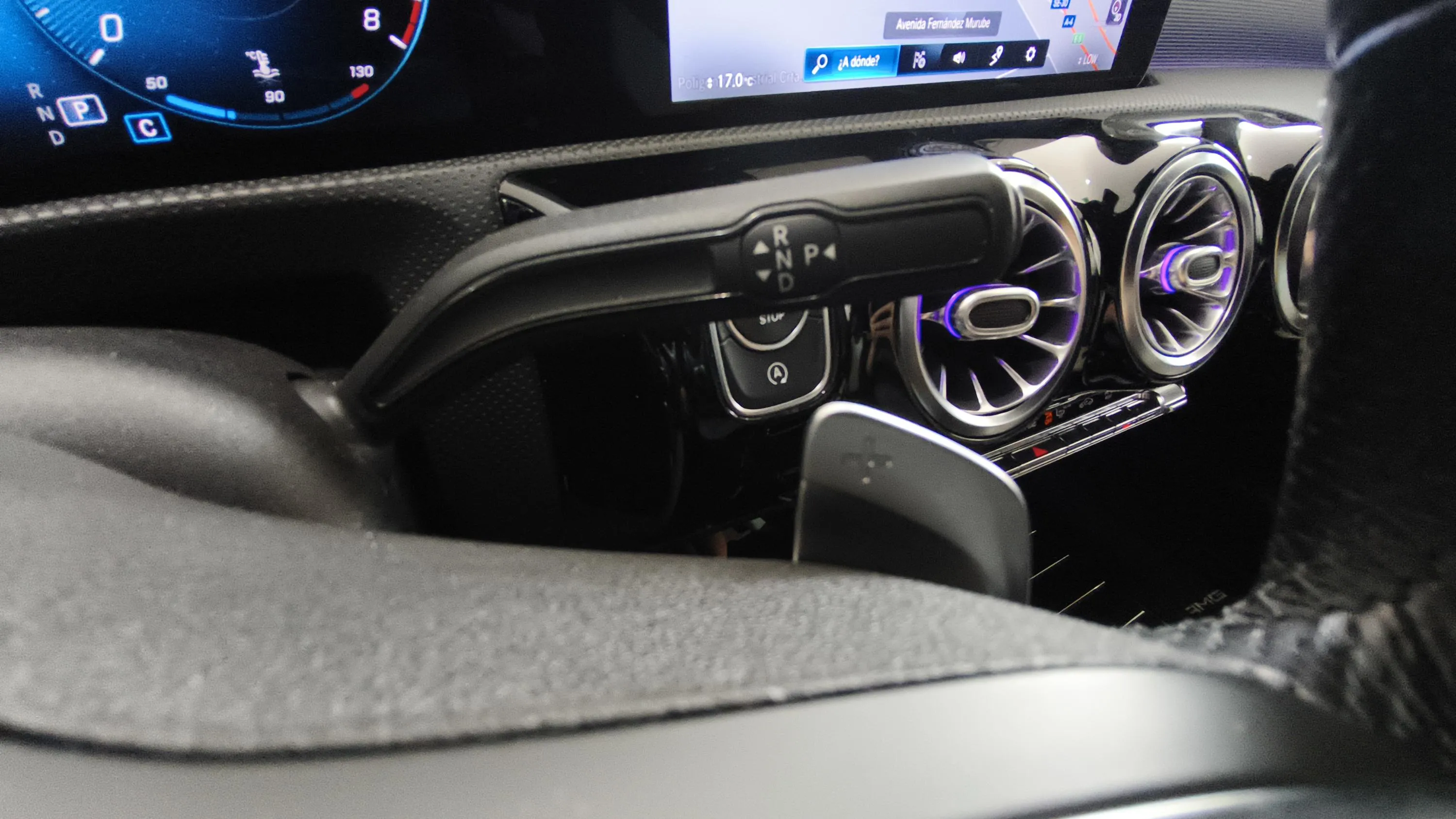 Mercedes-Benz CLA 200 - foto 16