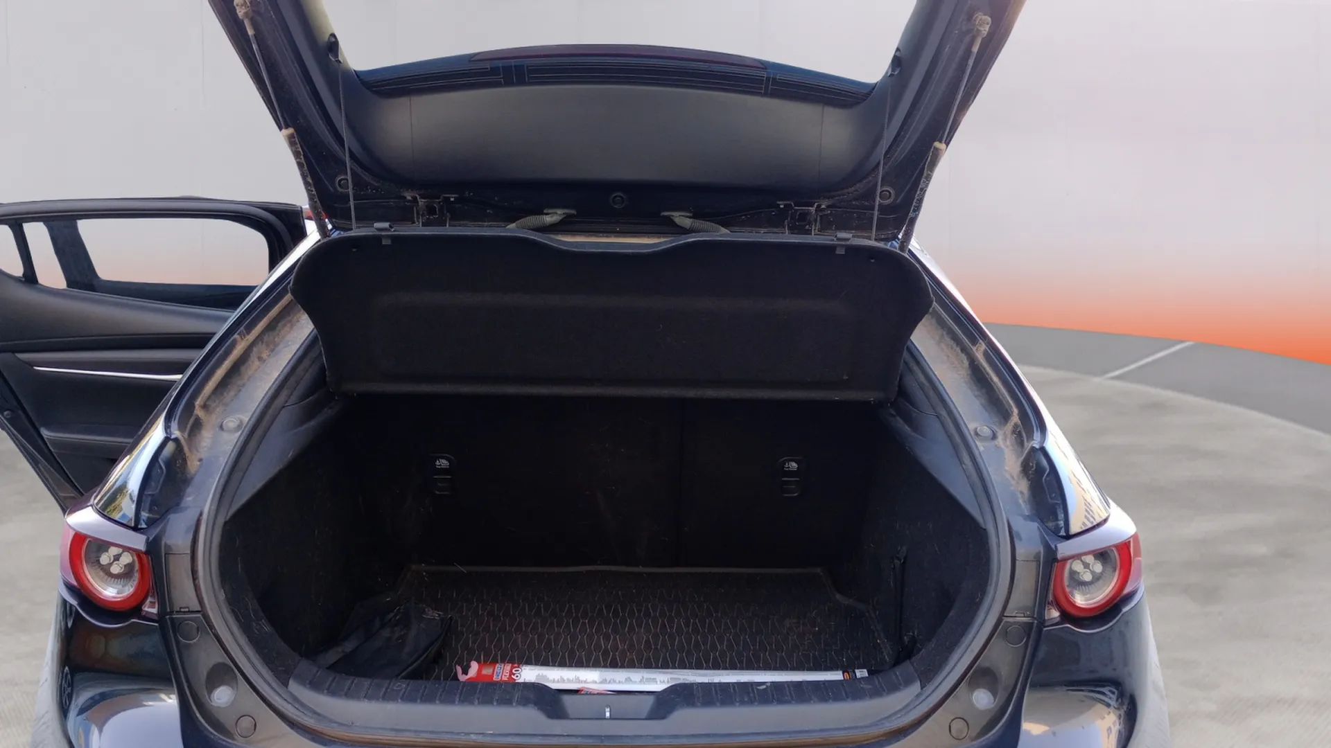Mazda Mazda3 2.0 Skyactiv-X Zenith Safety Black - foto 12