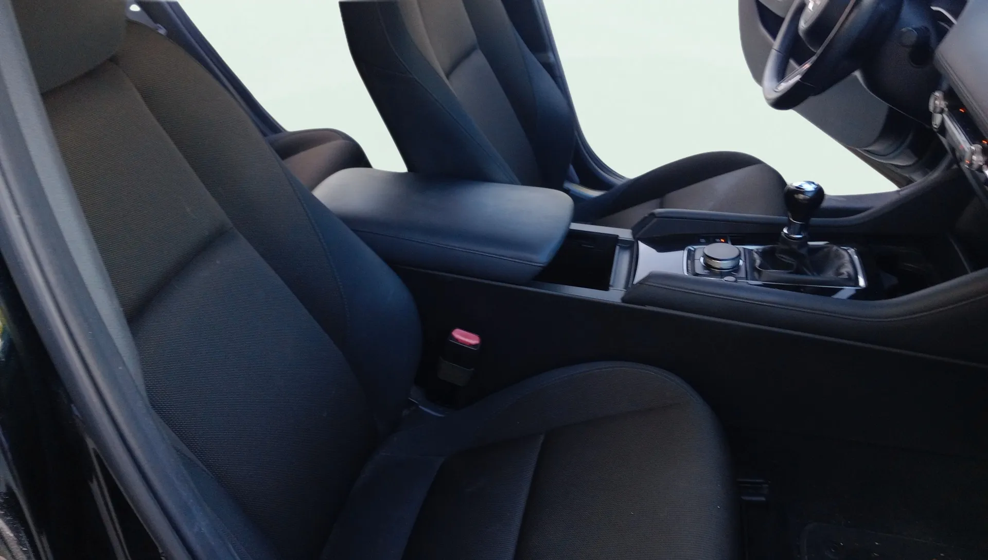 Mazda Mazda3 2.0 Skyactiv-X Zenith Safety Black - foto 10