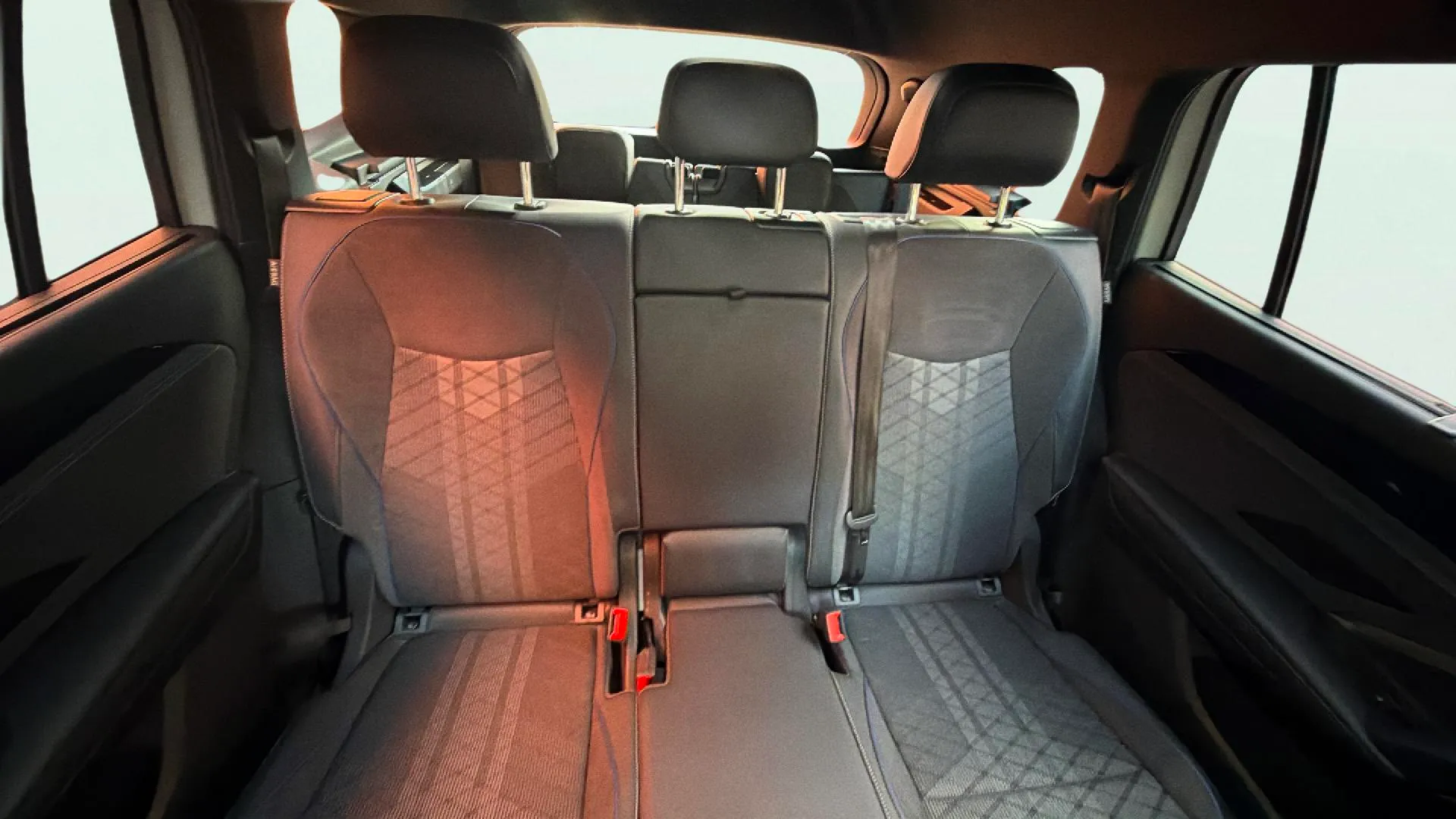 Volkswagen Tayron R-Line 1.5 eTSI DSG - foto 17