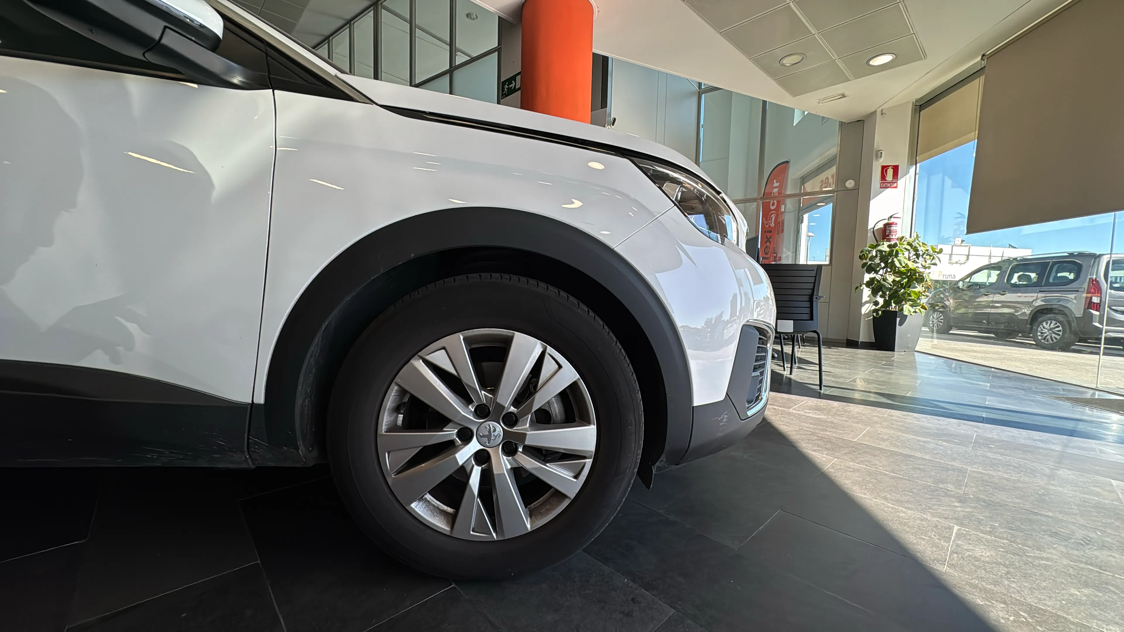 Peugeot 5008 1.2 PureTech Active Pack EAT8 - foto 15