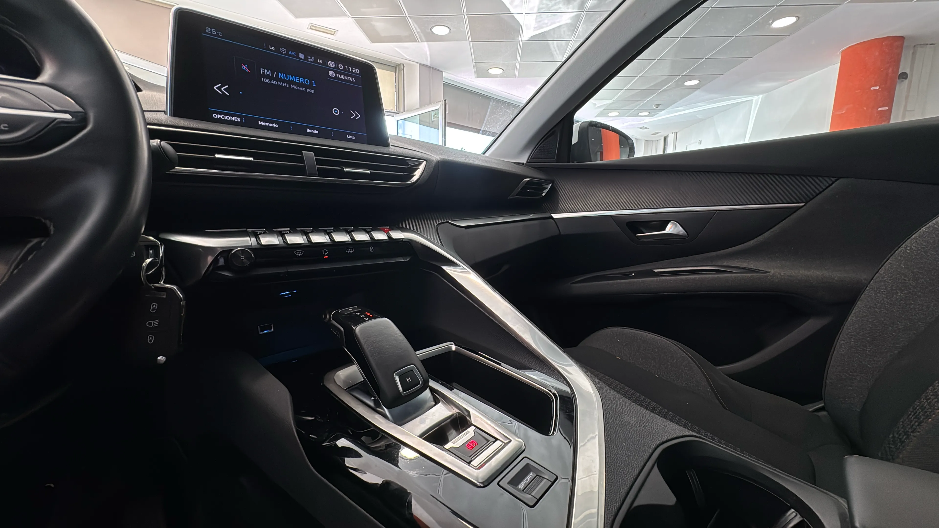 Peugeot 5008 1.2 PureTech Active Pack EAT8 - foto 17