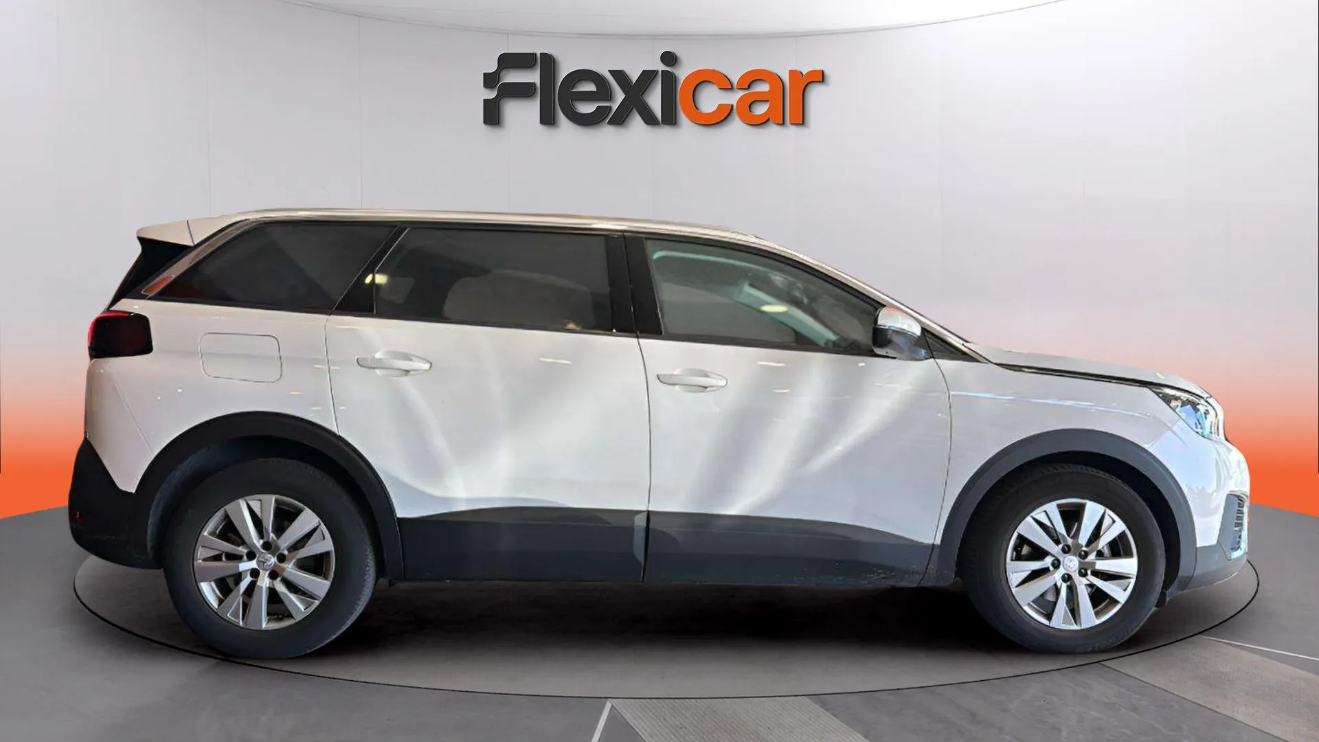 Peugeot 5008 1.2 PureTech Active Pack EAT8 - foto 8