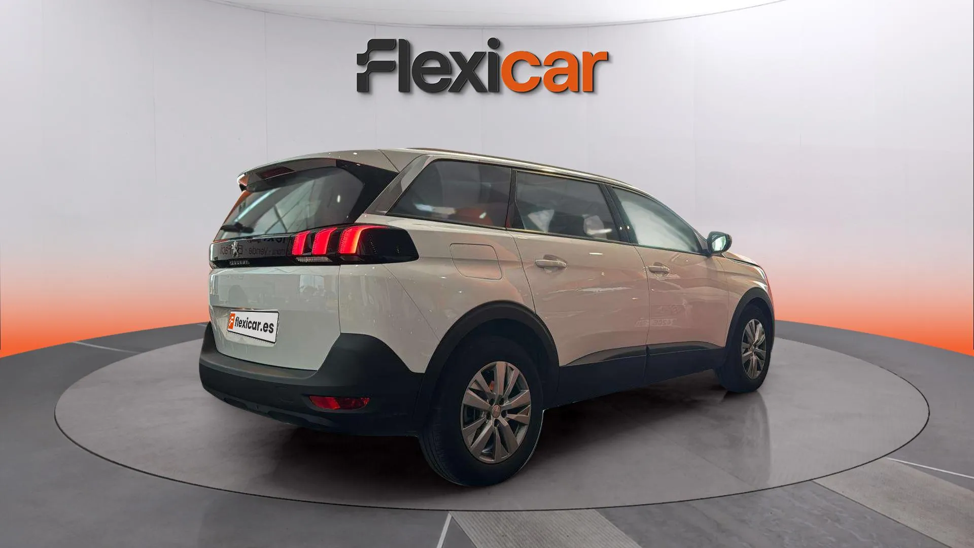 Peugeot 5008 1.2 PureTech Active Pack EAT8 - foto 7
