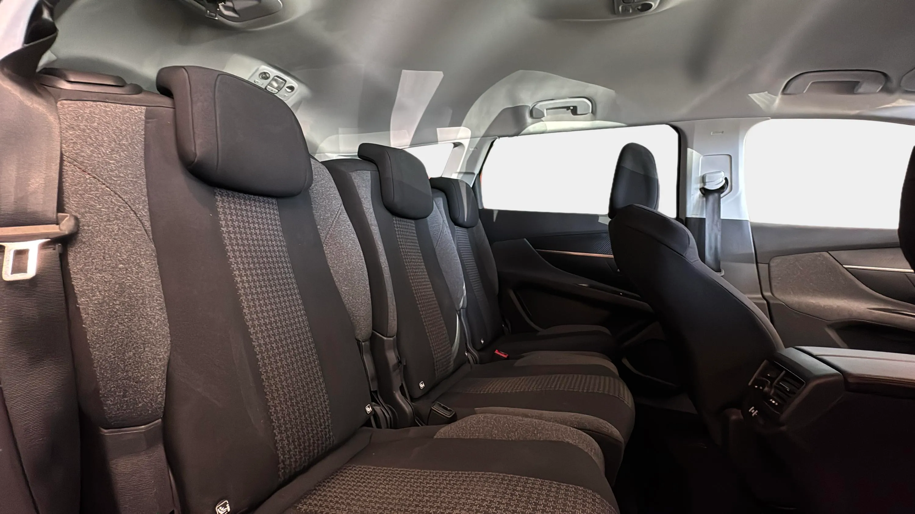 Peugeot 5008 1.2 PureTech Active Pack EAT8 - foto 14