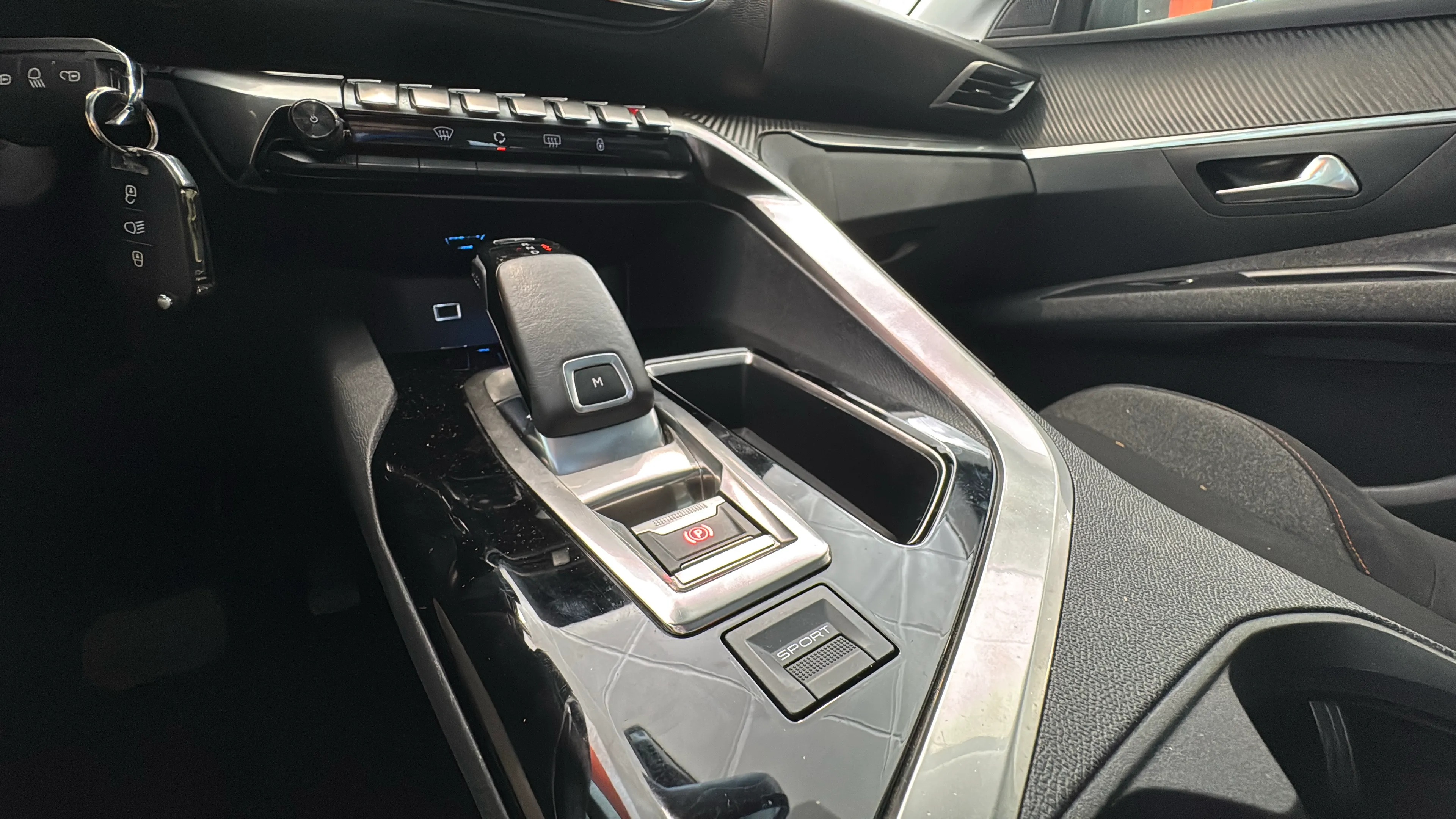 Peugeot 5008 1.2 PureTech Active Pack EAT8 - foto 23