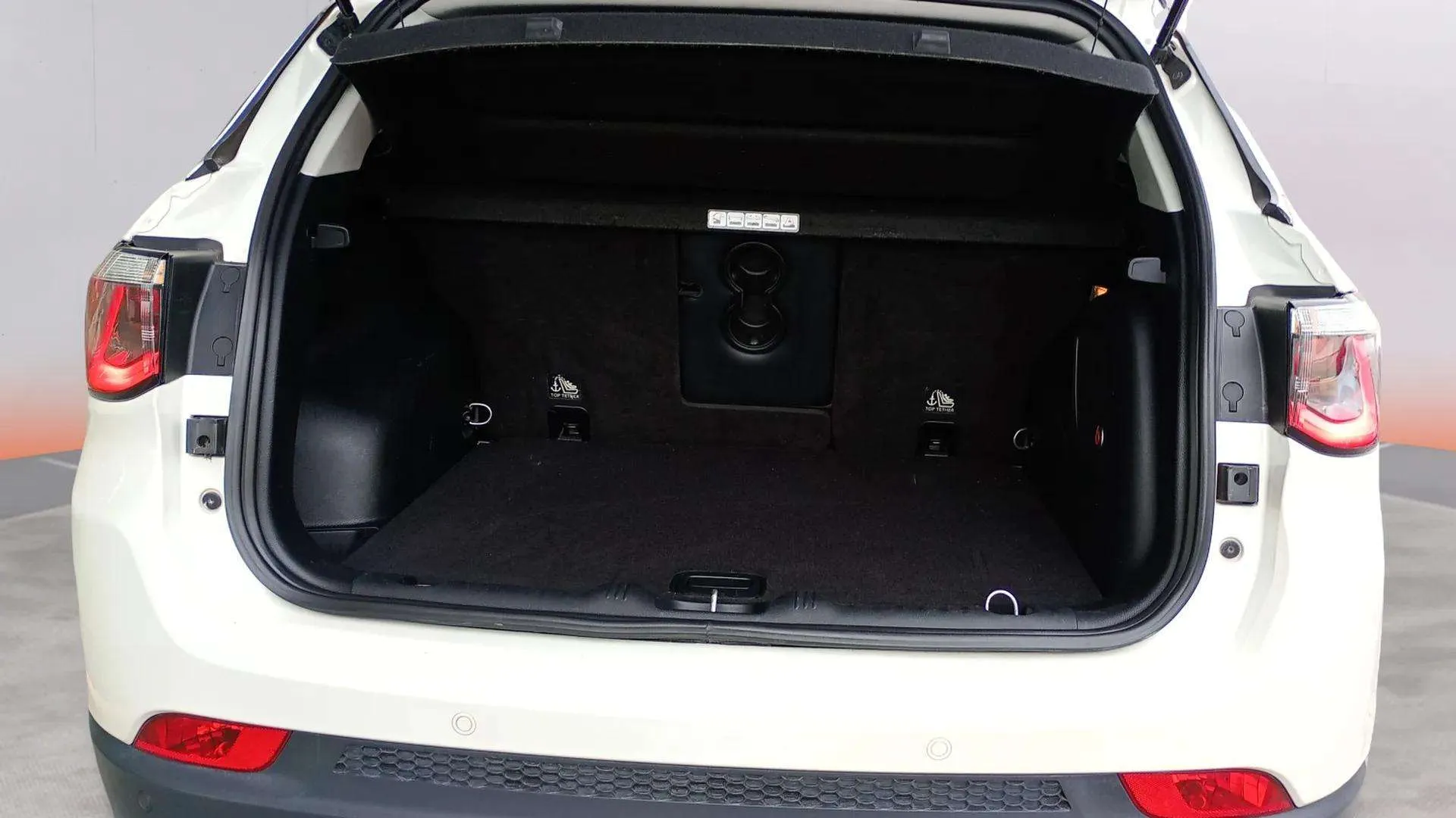 Jeep Compass 2.0 Mjet Limited 4x4 AD - foto 6