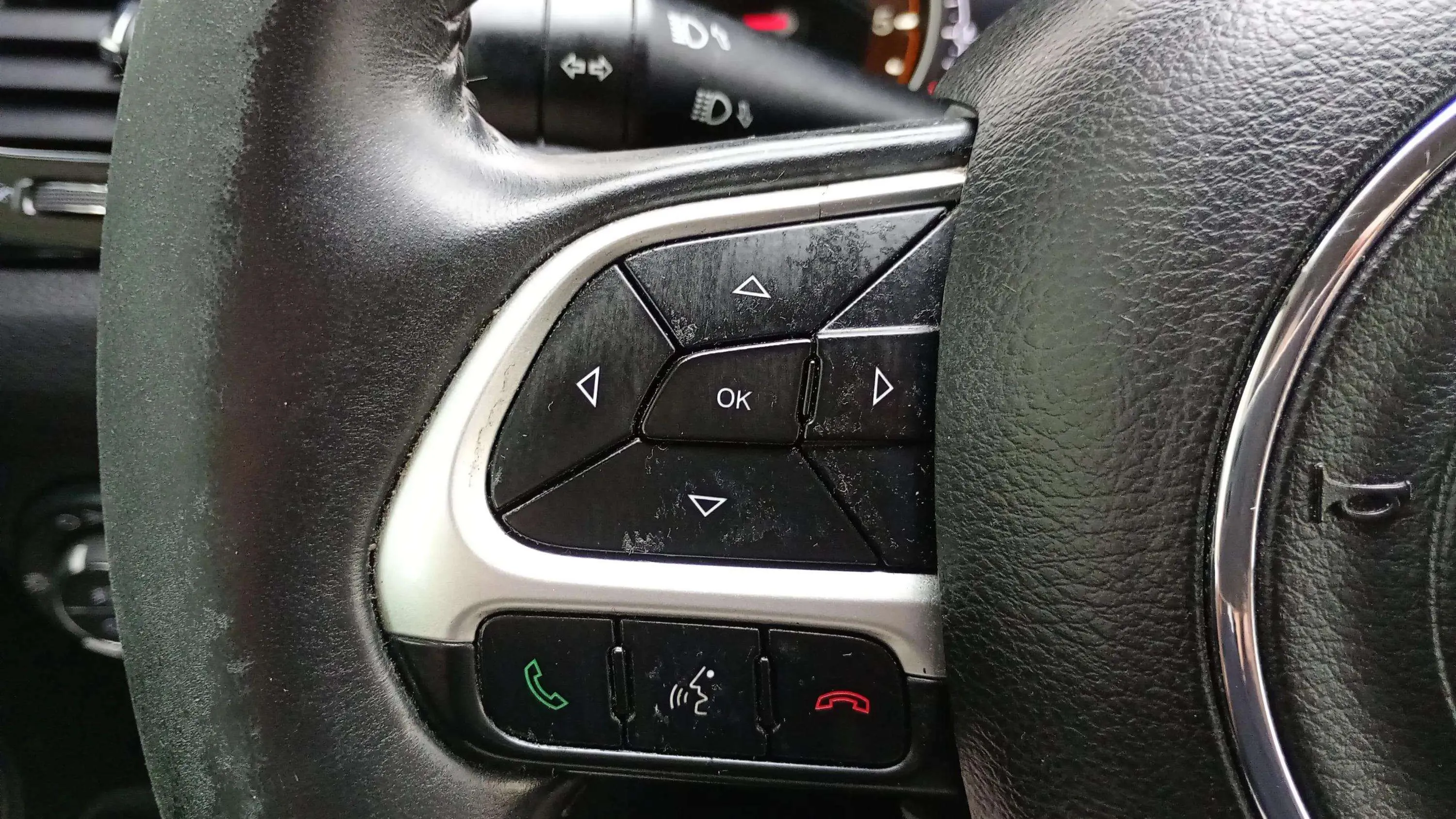 Jeep Compass 2.0 Mjet Limited 4x4 AD - foto 14