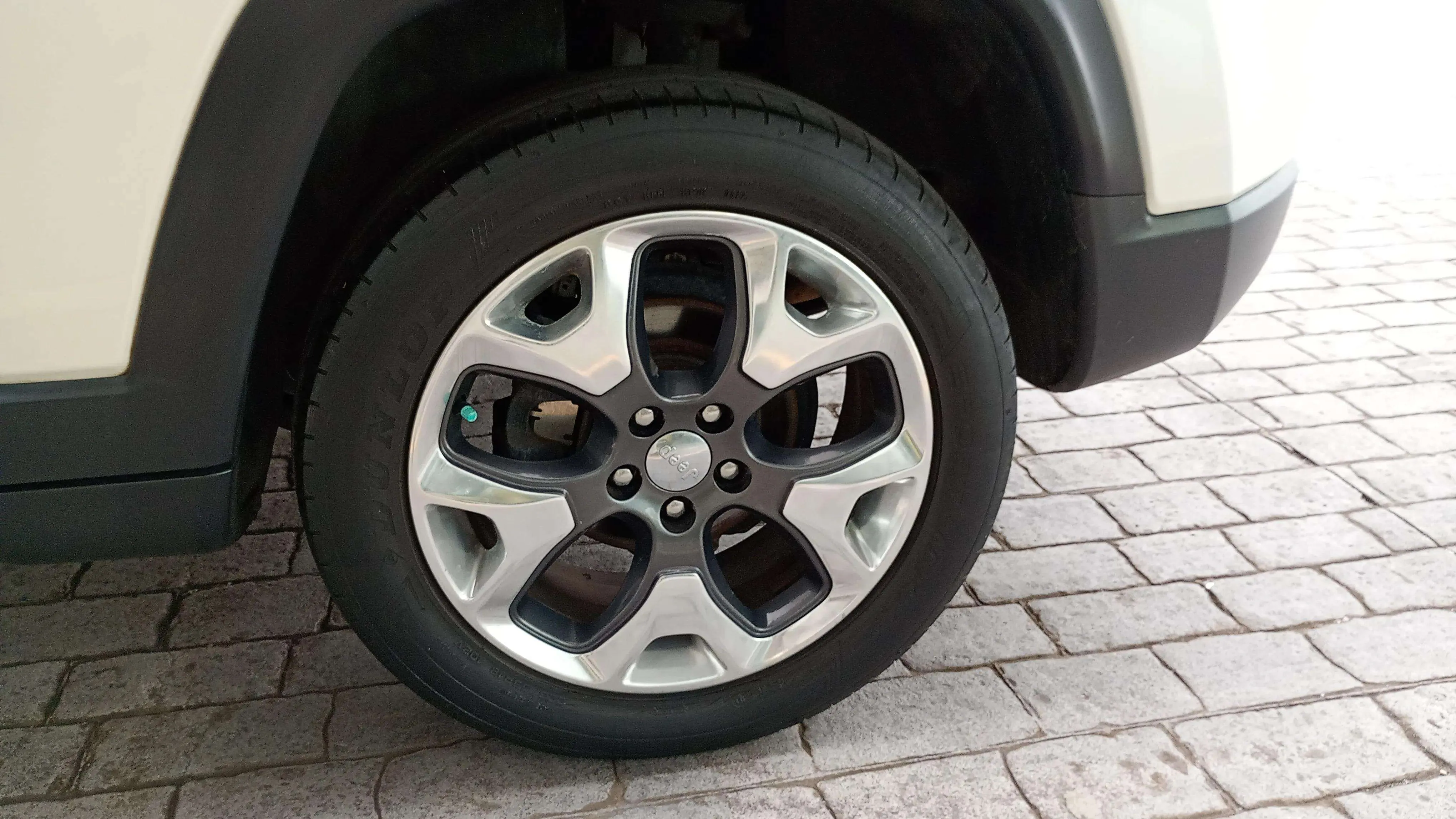 Jeep Compass 2.0 Mjet Limited 4x4 AD - foto 18