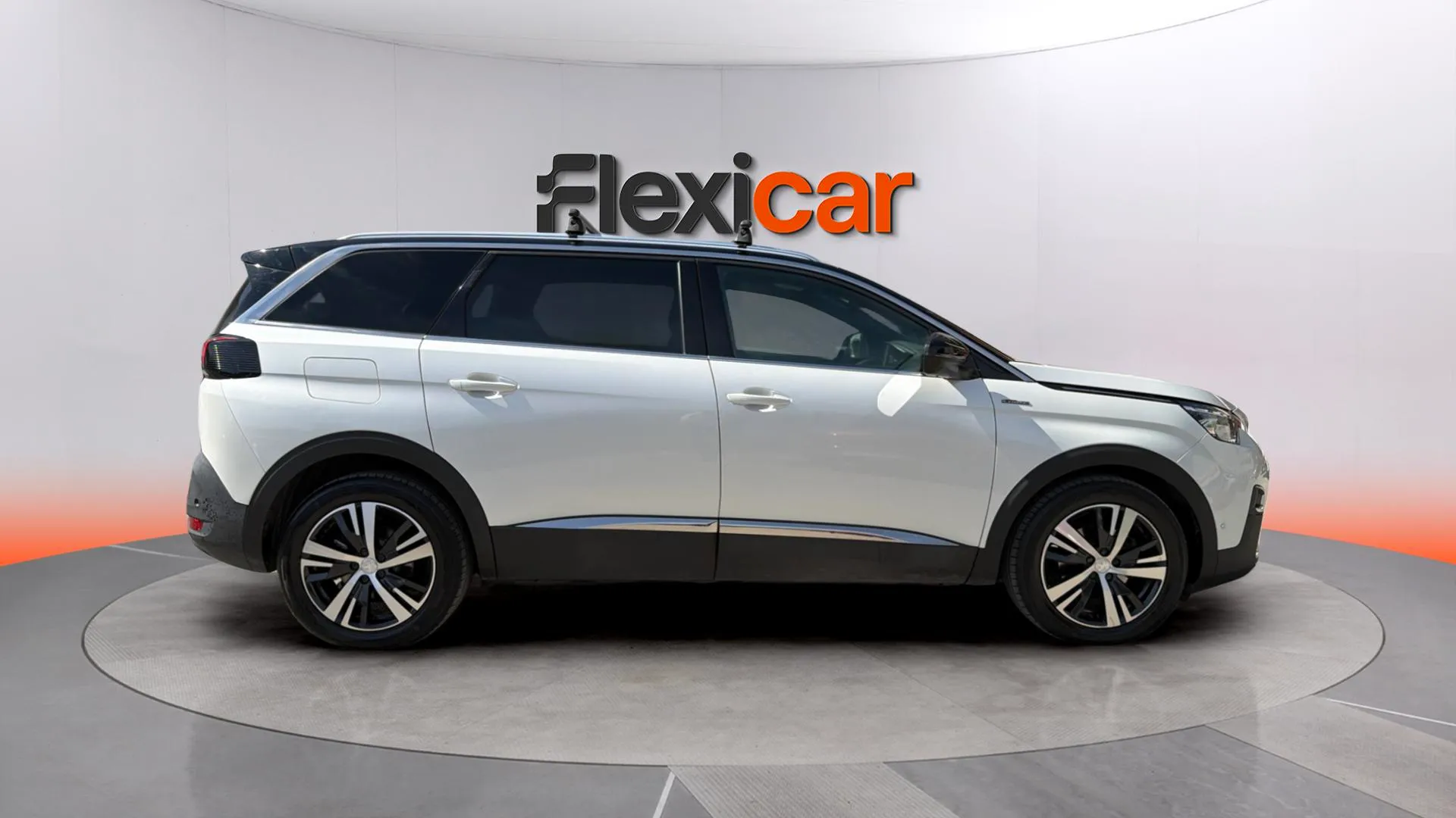 Peugeot 5008 1.2 PureTech GT EAT8 - foto 8
