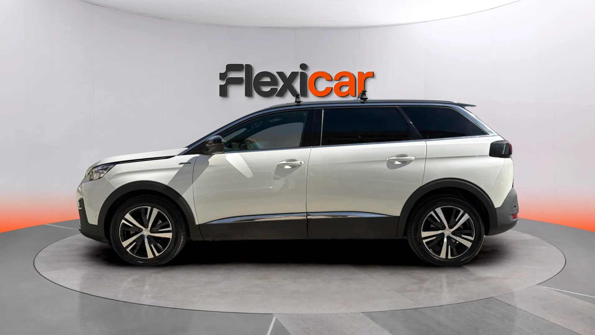 Peugeot 5008 1.2 PureTech GT EAT8 - foto 4