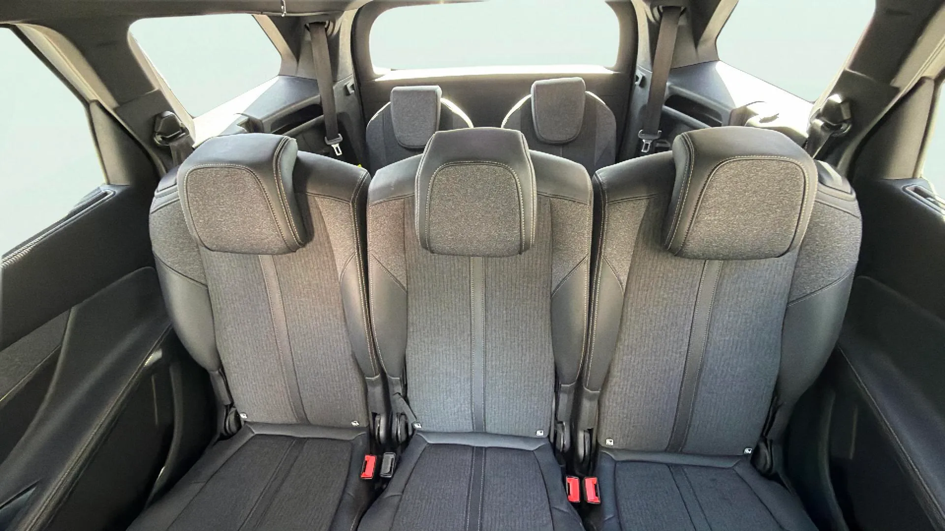 Peugeot 5008 1.2 PureTech GT EAT8 - foto 15