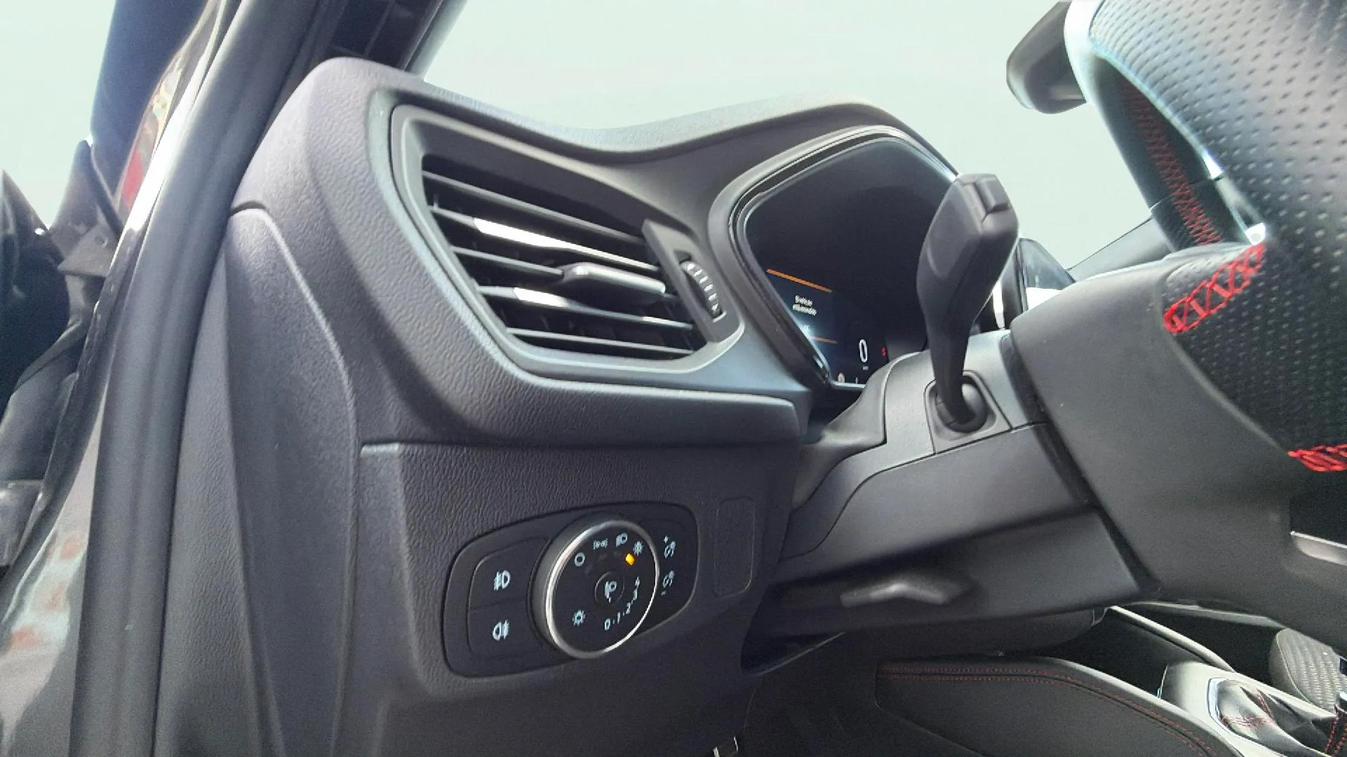 Ford Focus 1.0 EcoBoost MHEV ST-Line - foto 30