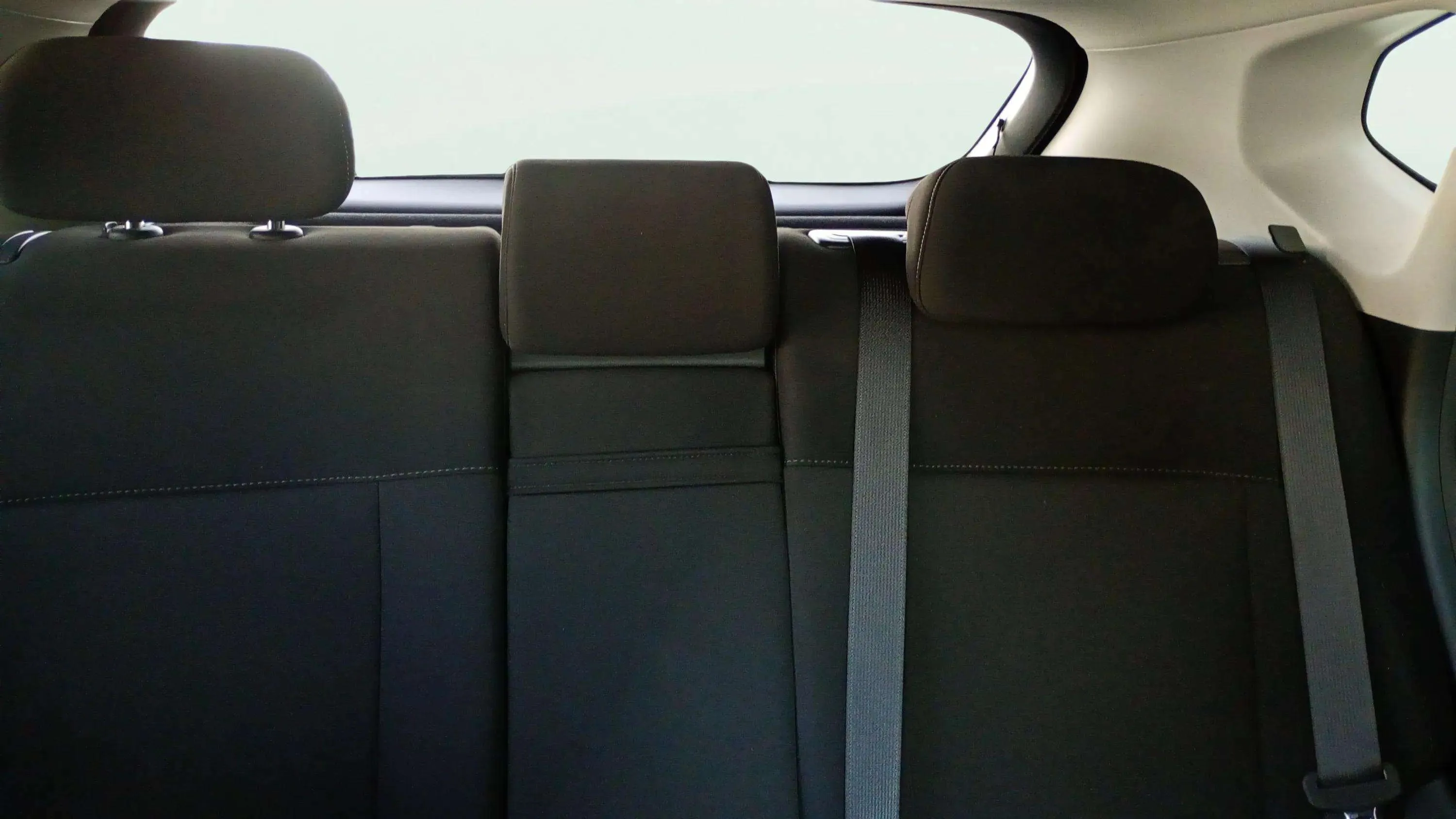 Hyundai Kona 1.6 GDI HEV Tecno DCT - foto 13