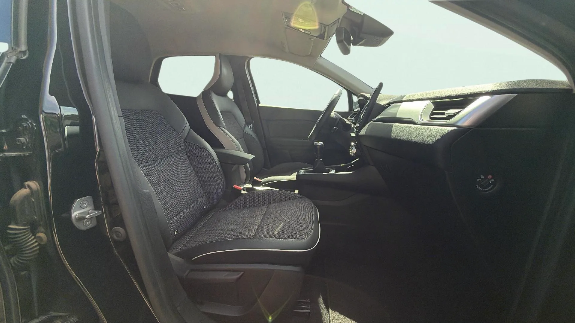 Renault Captur techno TCe GPF - foto 14