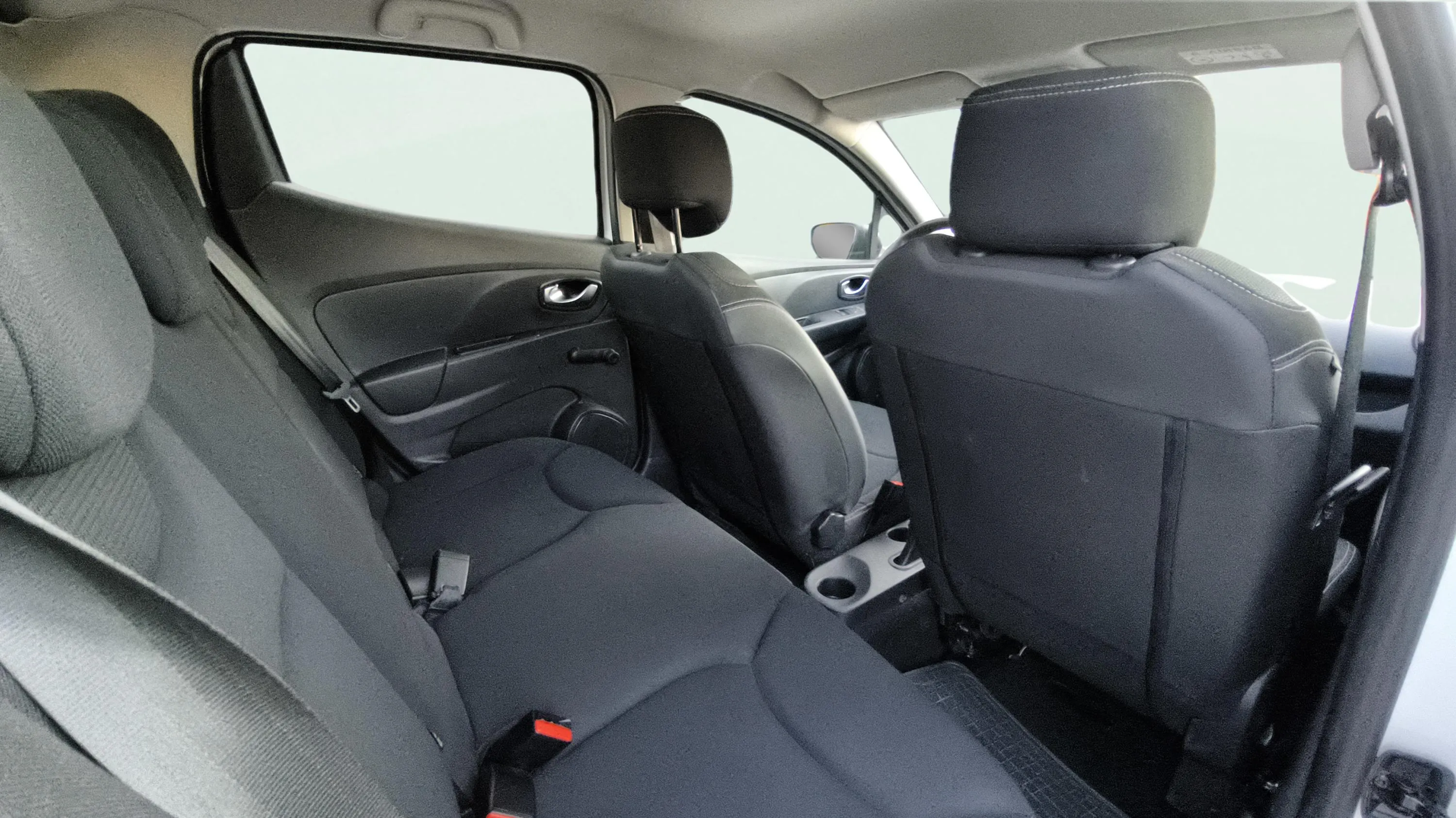 Renault Clio Limited dCi -18 - foto 22
