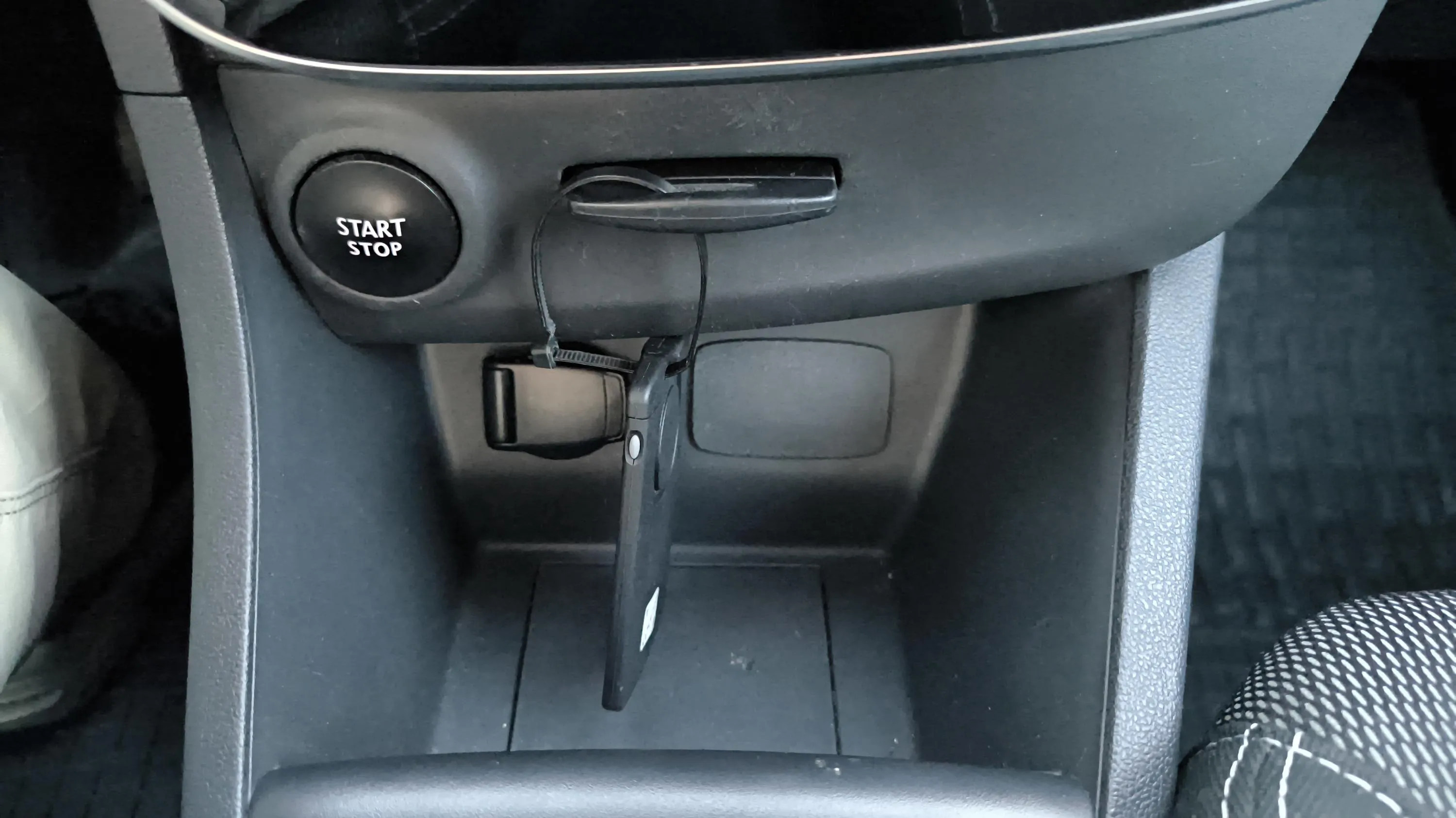 Renault Clio Limited dCi -18 - foto 36