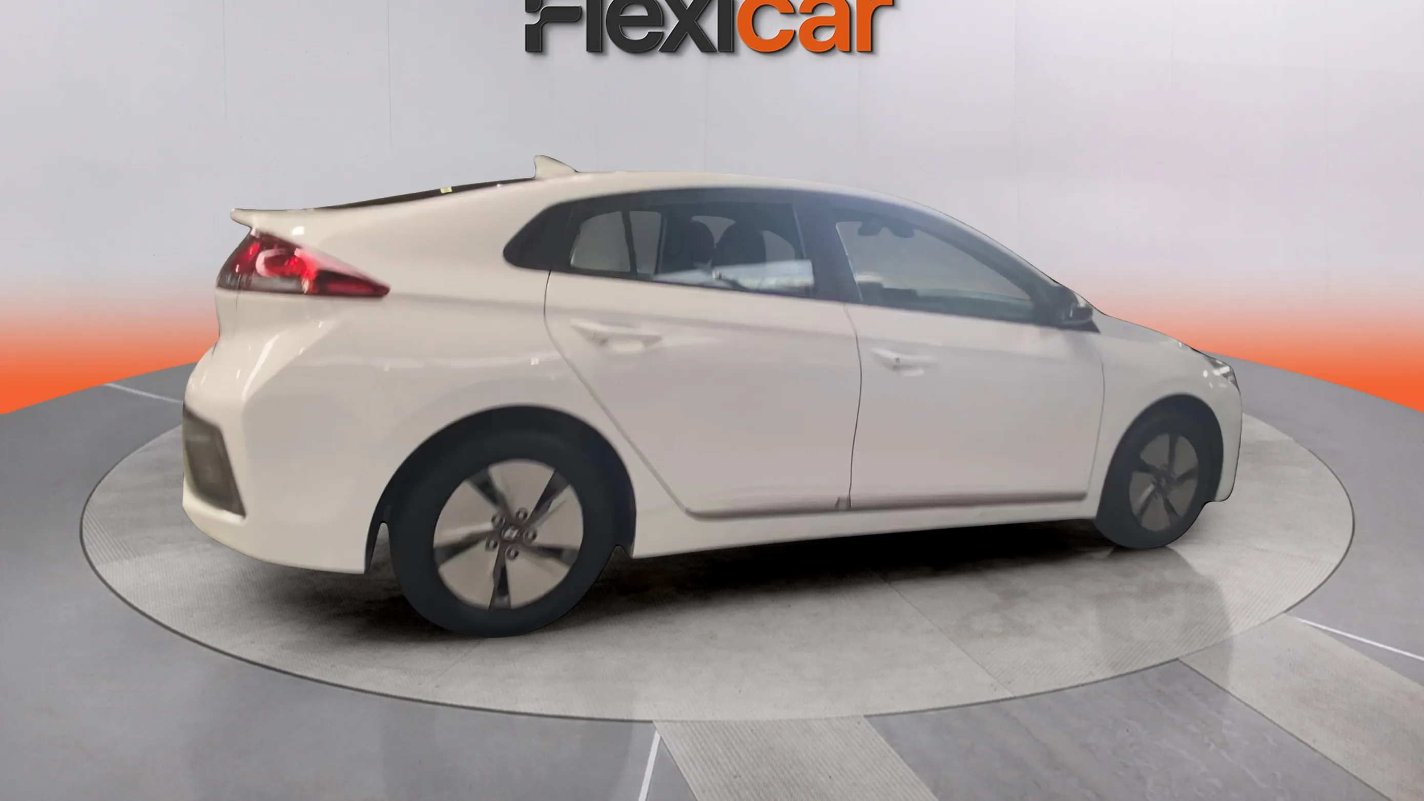 Hyundai Ioniq 1.6 GDI HEV Tecno DCT - foto 8