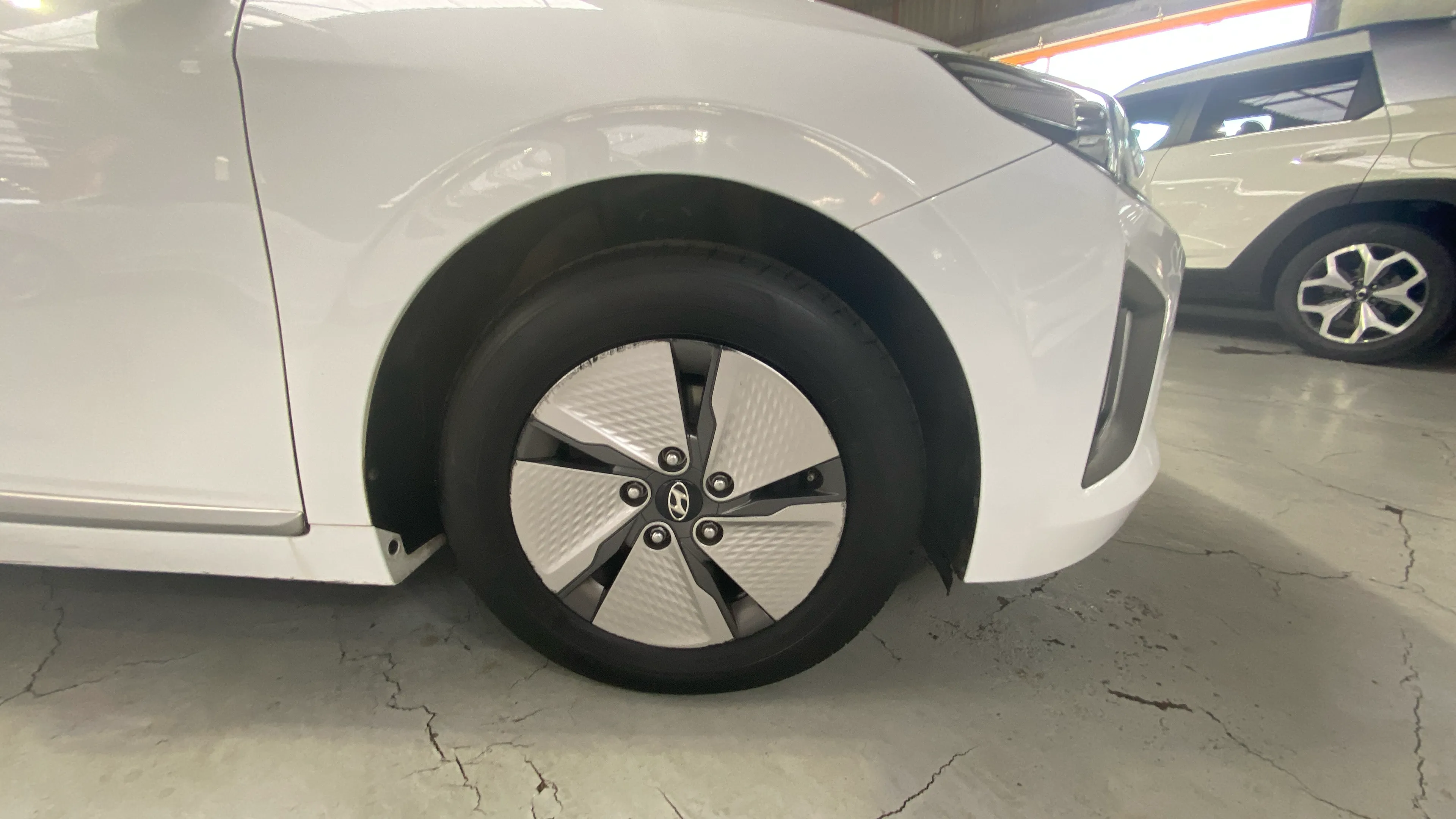 Hyundai Ioniq 1.6 GDI HEV Tecno DCT - foto 11