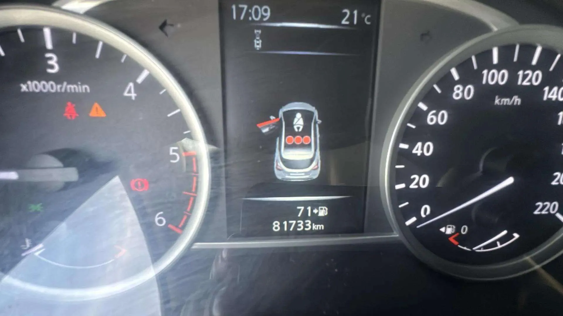 Nissan Micra 1.5dCi Tekna - foto 12