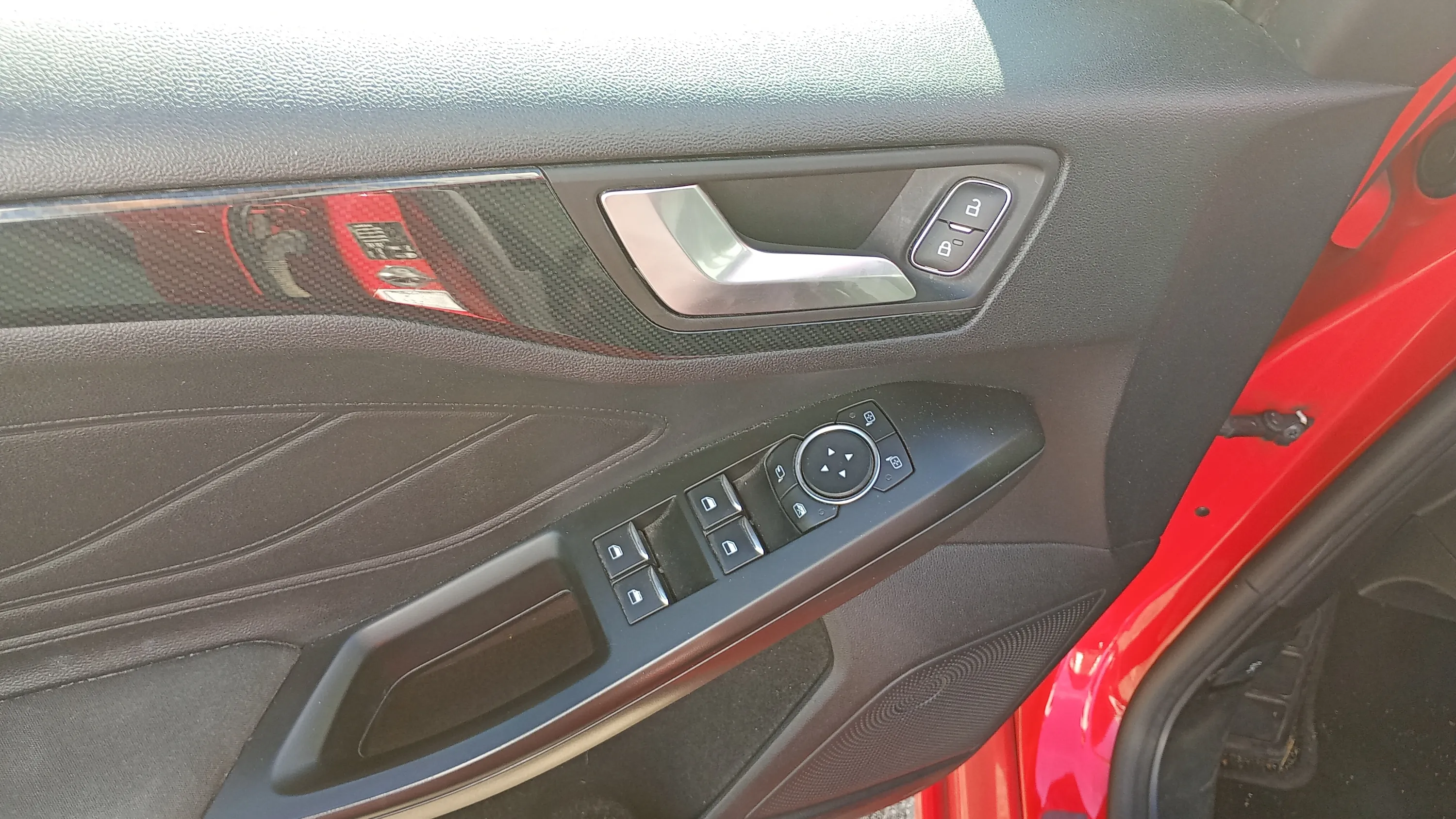 Ford Focus 1.0 EcoBoost ST-Line - foto 21