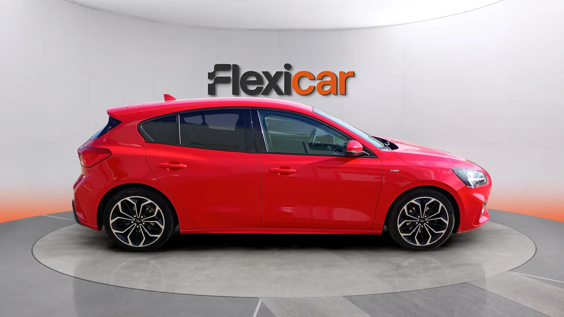 Ford Focus 1.0 EcoBoost ST-Line - foto 7