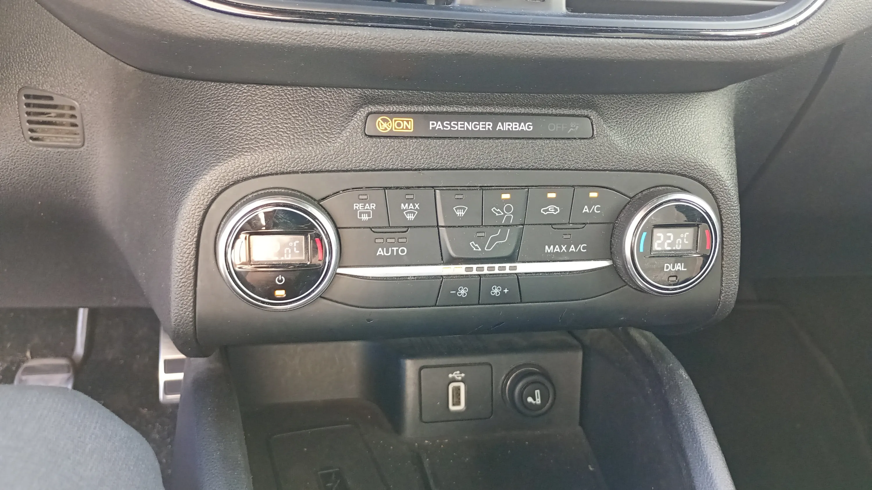 Ford Focus 1.0 EcoBoost ST-Line - foto 25