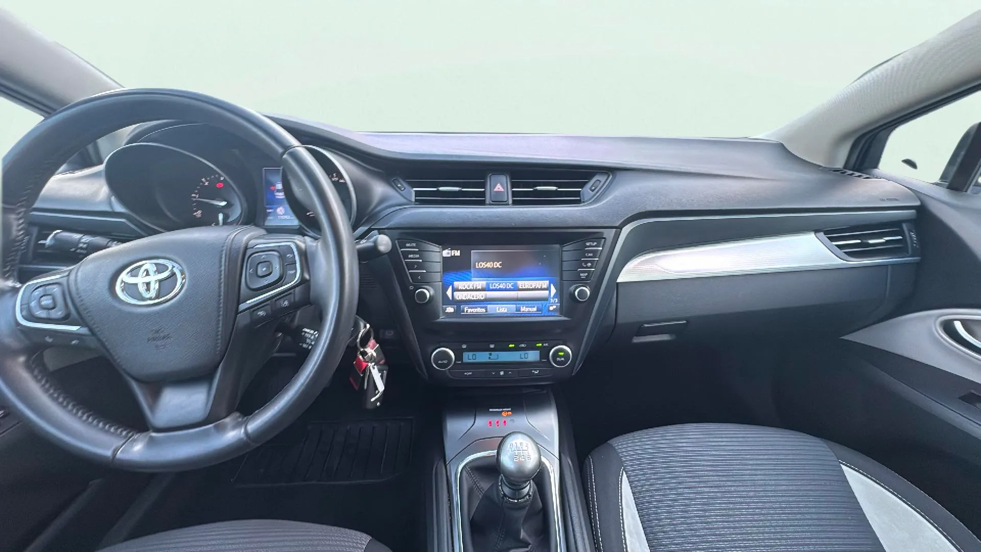 Toyota Avensis 2.0 150d Advance - foto 6