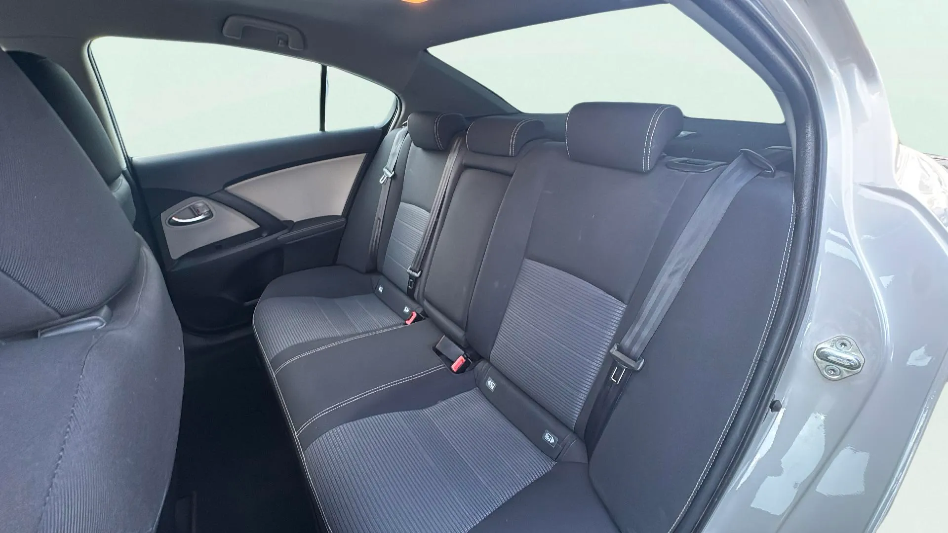Toyota Avensis 2.0 150d Advance - foto 10