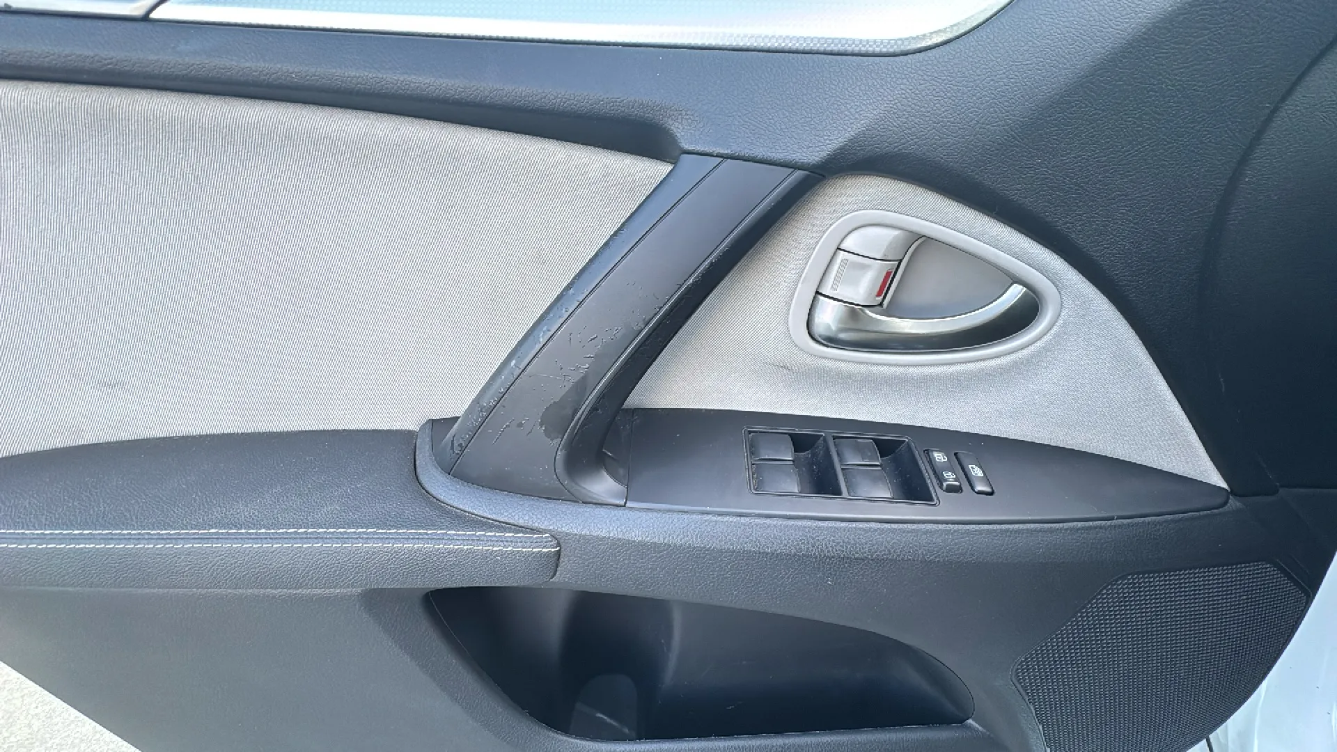 Toyota Avensis 2.0 150d Advance - foto 17